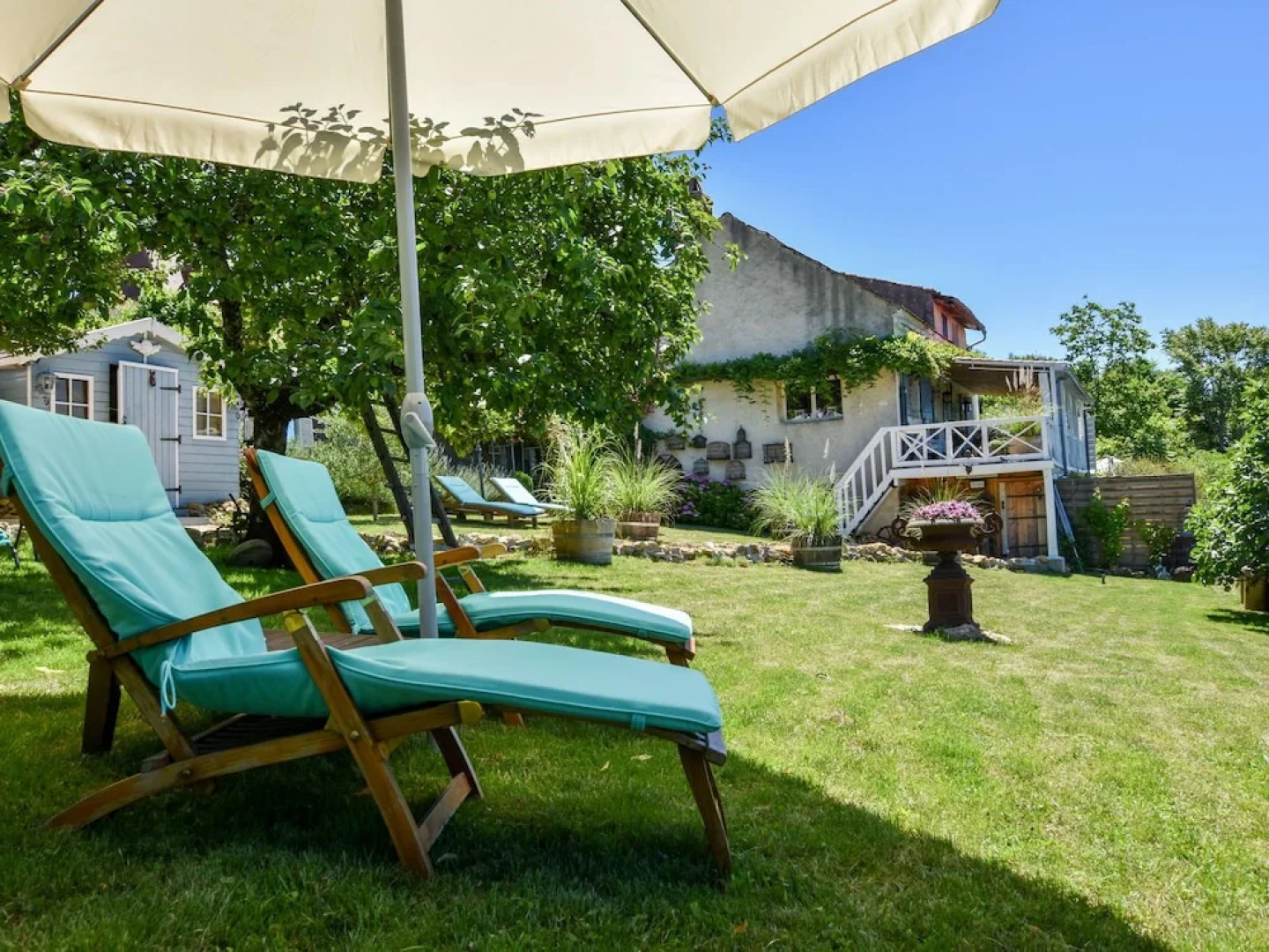 Renovated house with private swimming pool, close to Villefranche-du-Périgord.