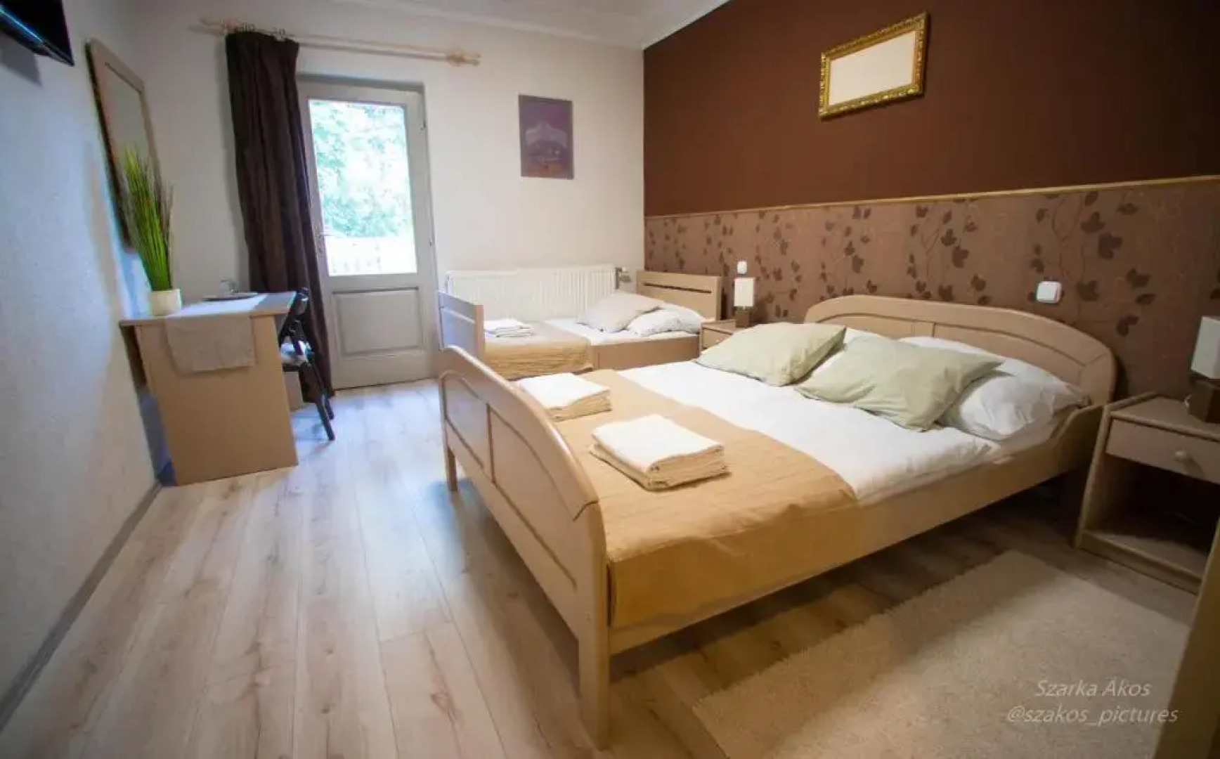 Pollushof Panzió és Étterem