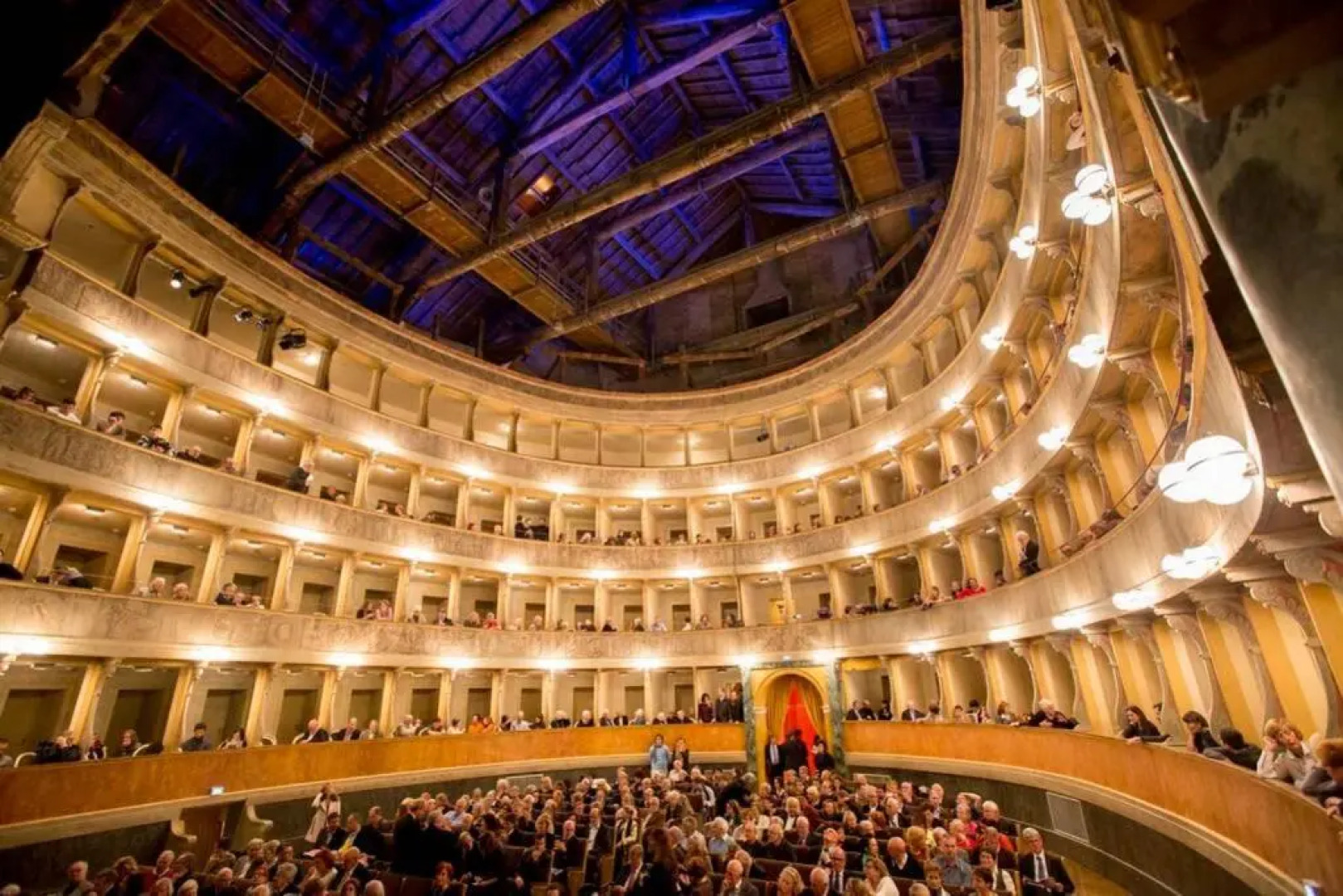 Entire flat, independent entrance, 20 mins to BGY - Bergamo Milan airport