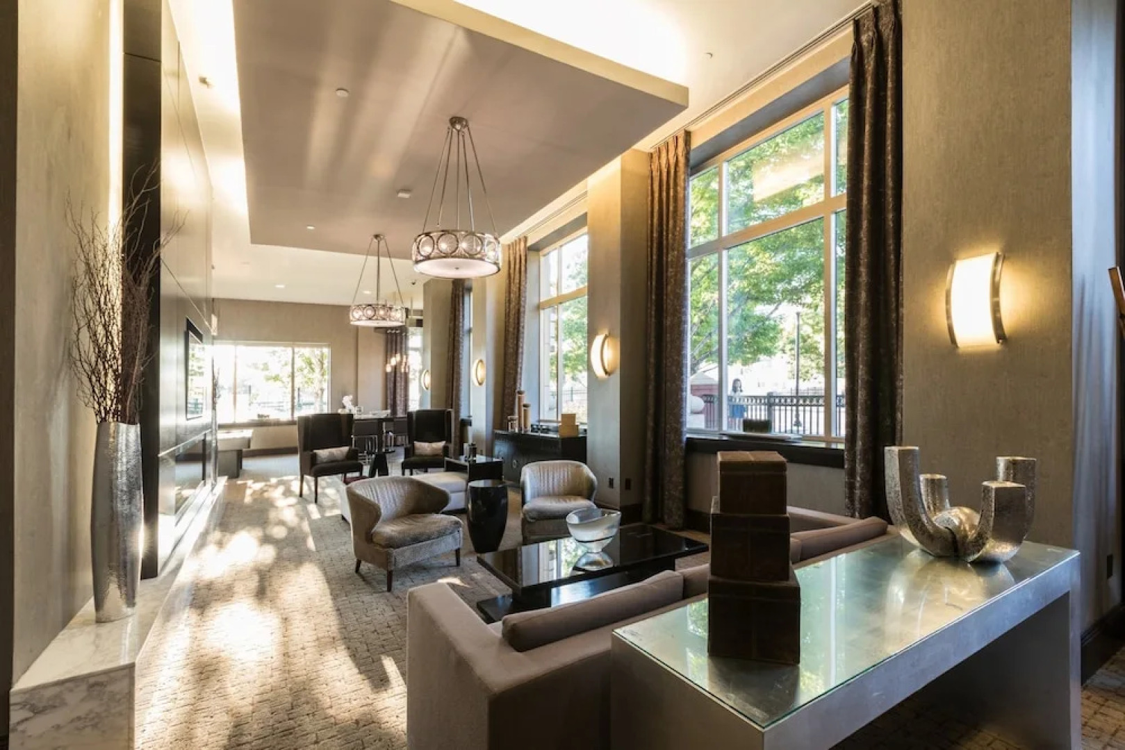 Bluebird Suites near Newport Center