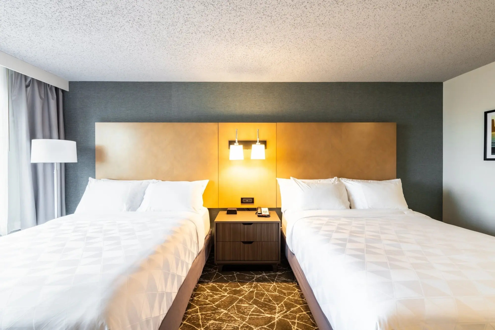 Holiday Inn Newark International Airport by IHG