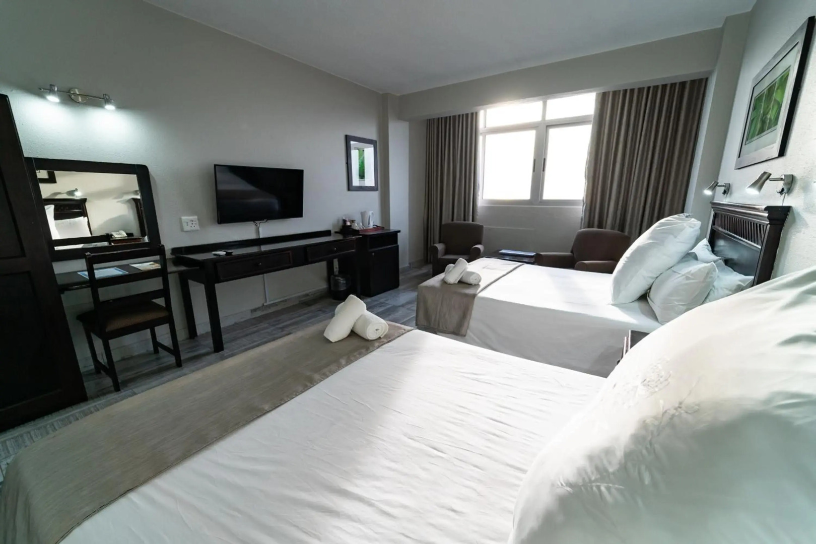 Gooderson Tropicana Hotel