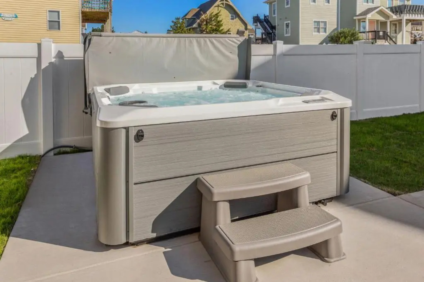 1688 Beach Wood 3 Min Walk to Beach