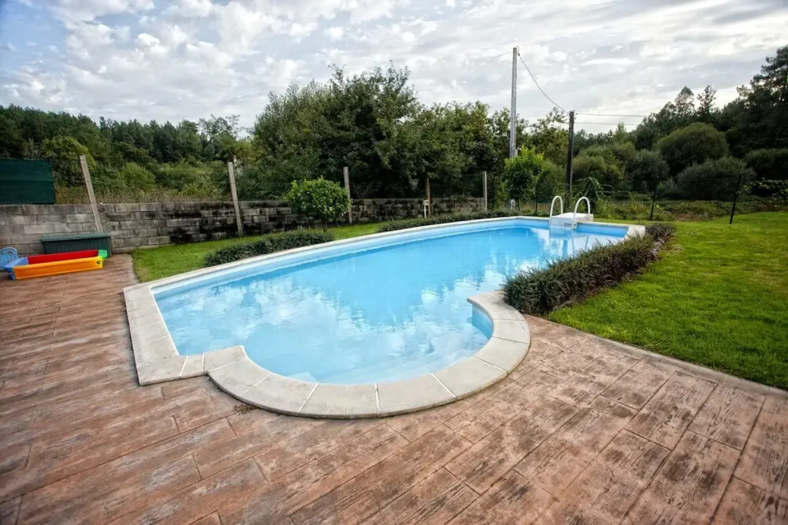 House - 3 Bedrooms with Pool and WiFi - 107943