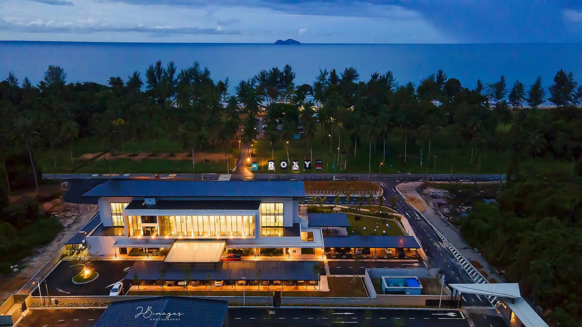 Roxy Sematan Villa & Townhouse