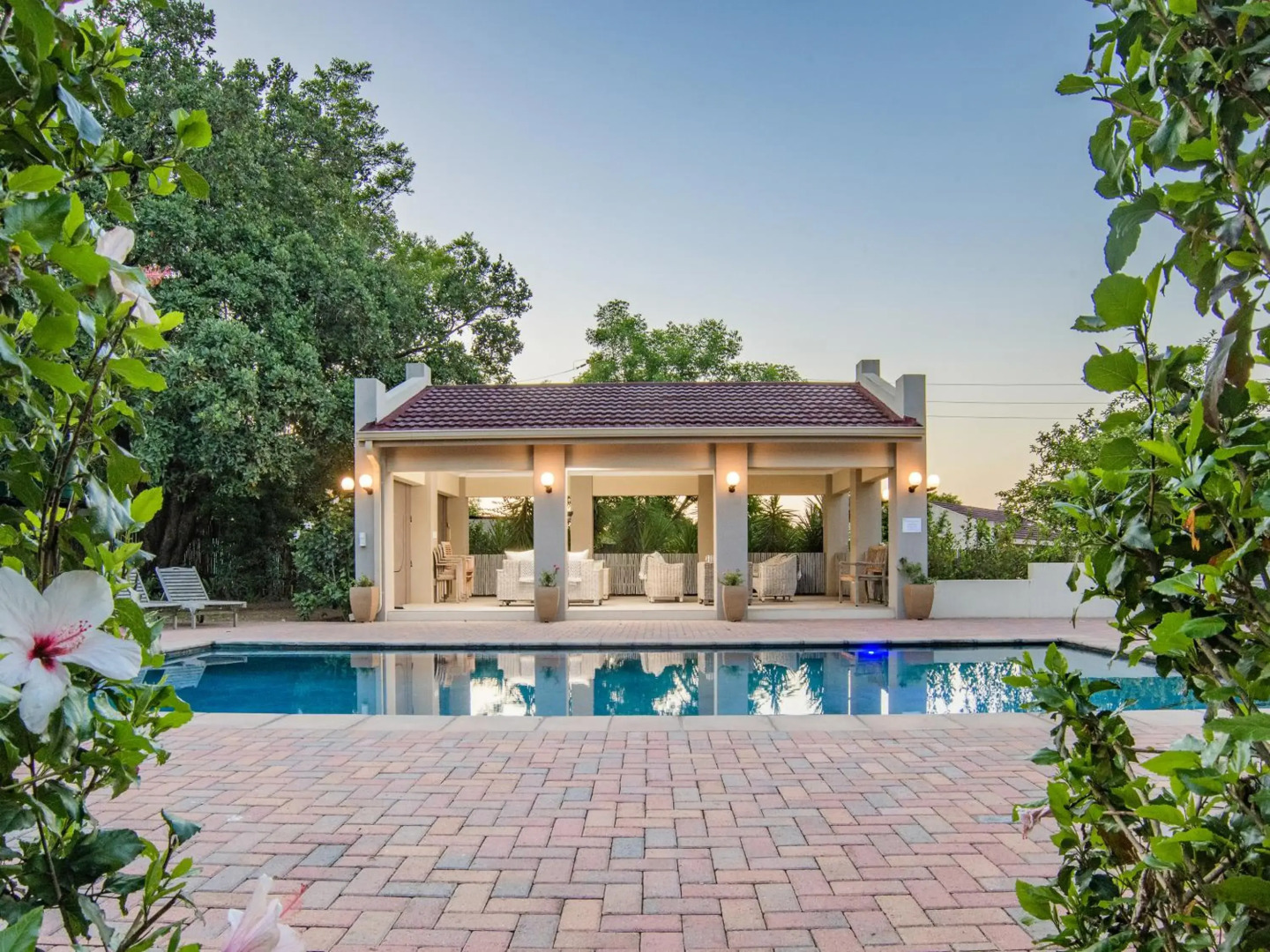 Monkey Thorn Guest Lodge