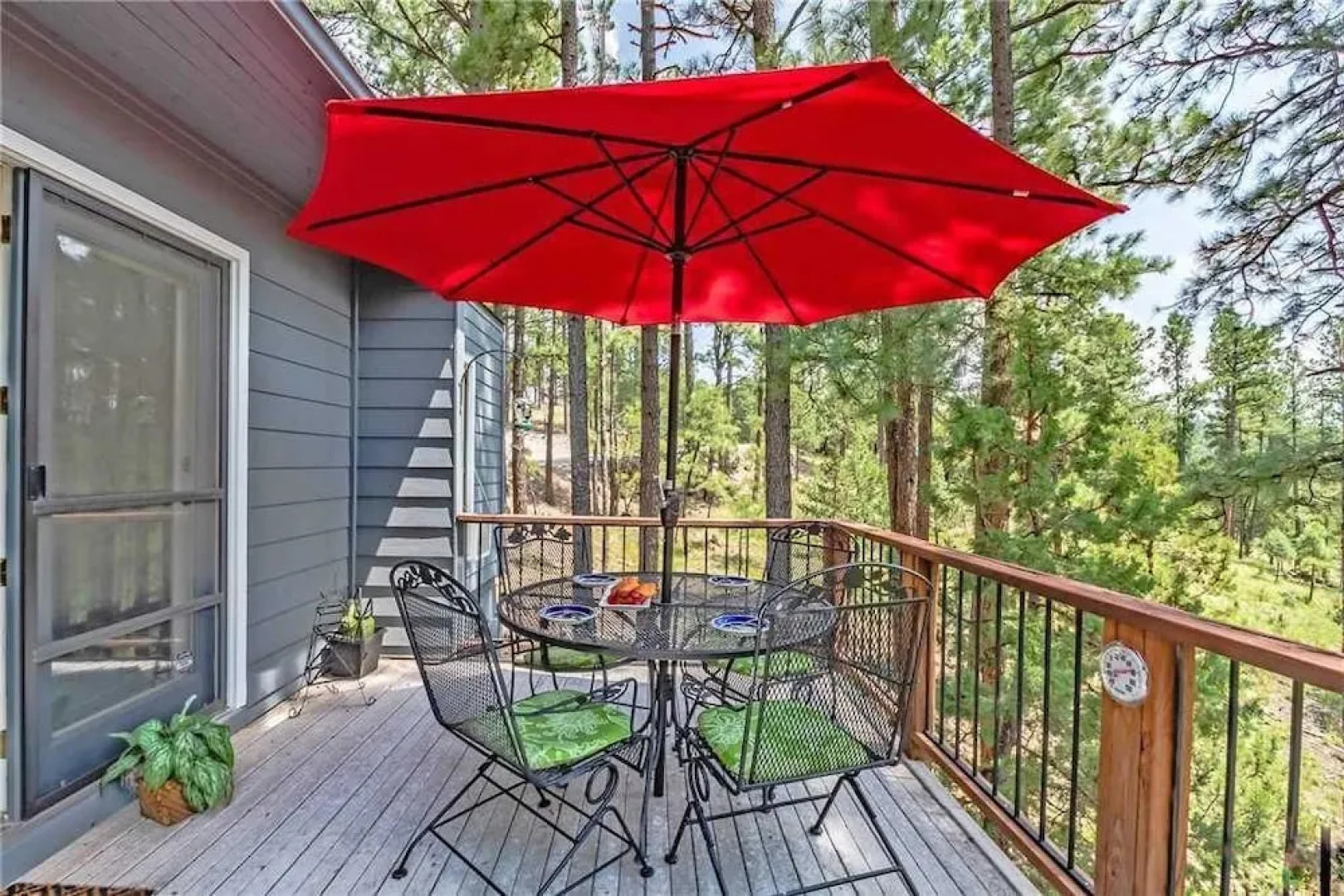 Lego House - Three Bedroom Cabin