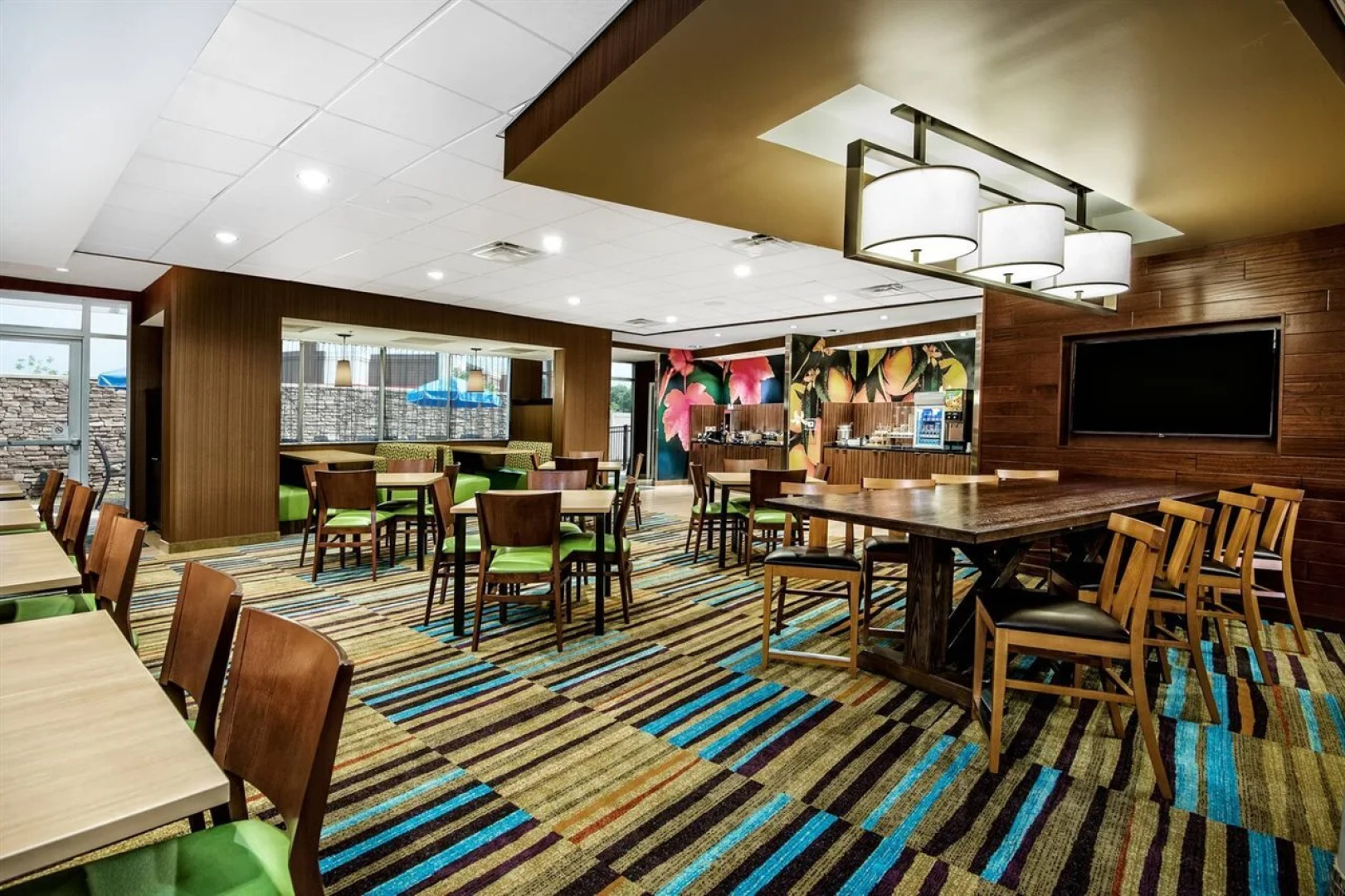 Fairfield Inn & Suites by Marriott Van Canton Area