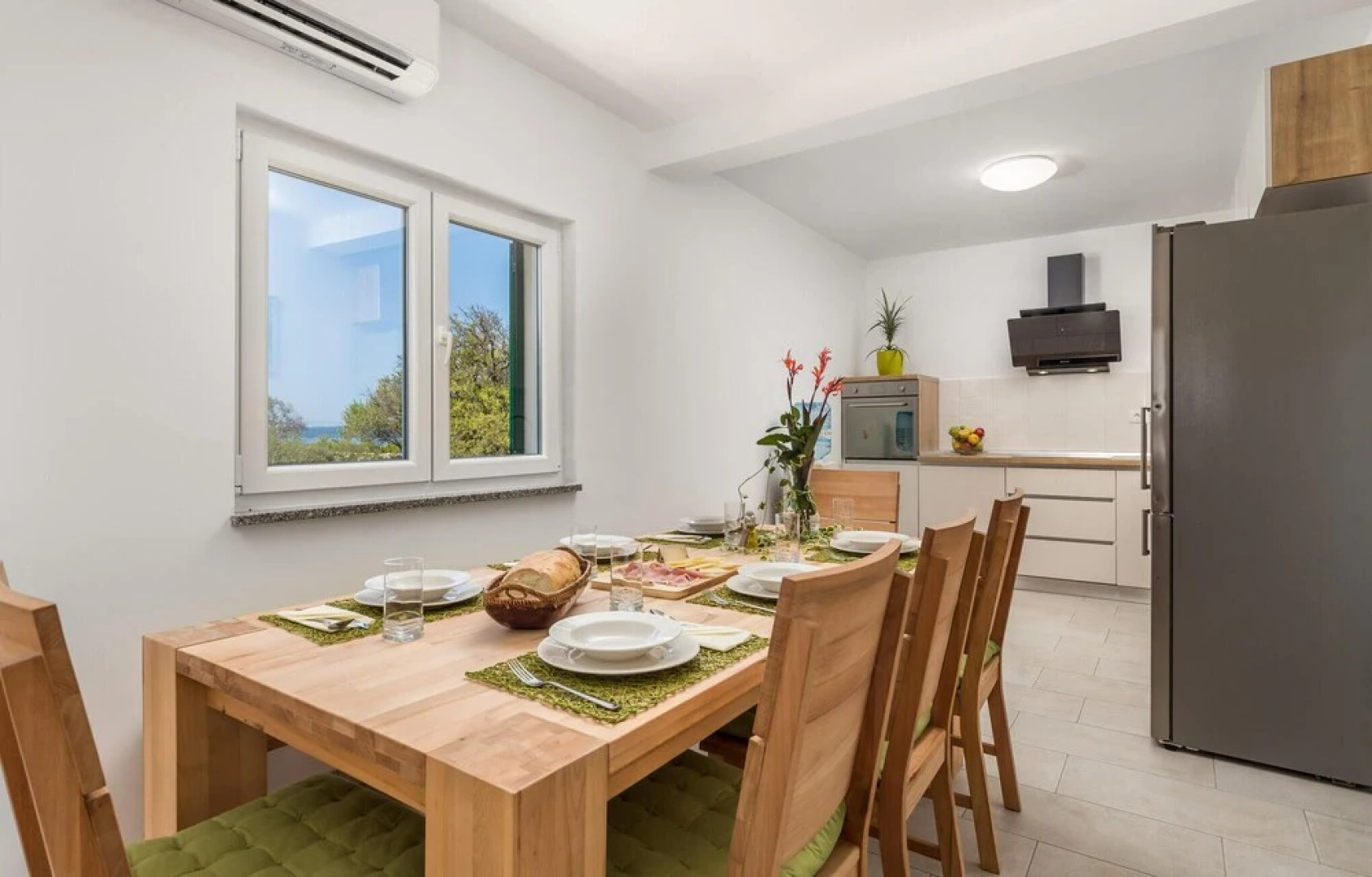 Stunning Home in Lun With Wifi and 3 Bedrooms