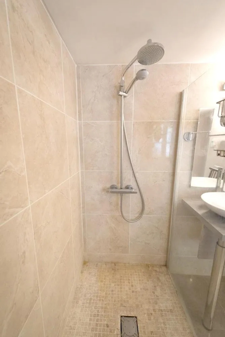 House With 2 Bedrooms in Gennes Val de Loire , With Enclosed Garden and Wifi