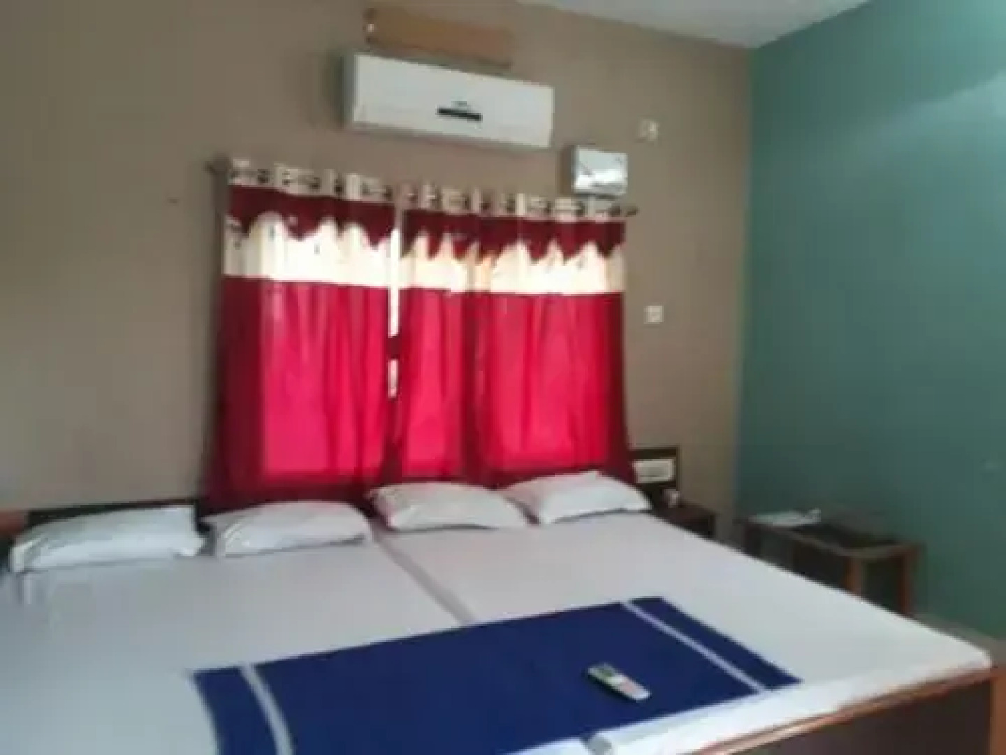 Neelanjana's Hotel Hindustan