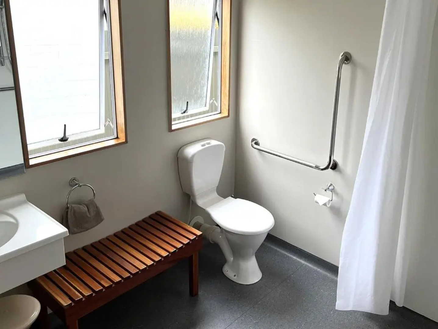 Jade Court Motor Lodge