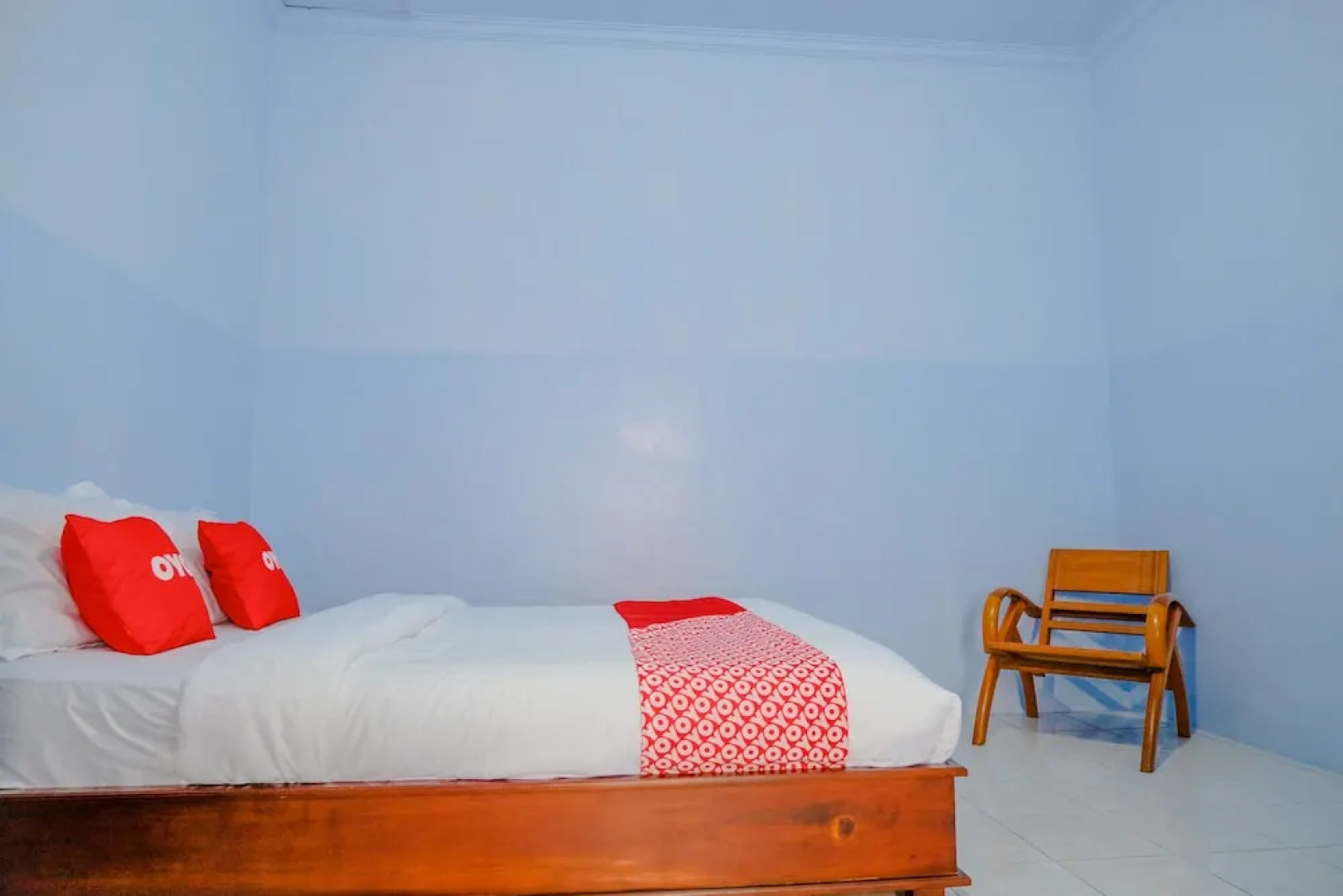 OYO 1976 Omah Kost Family