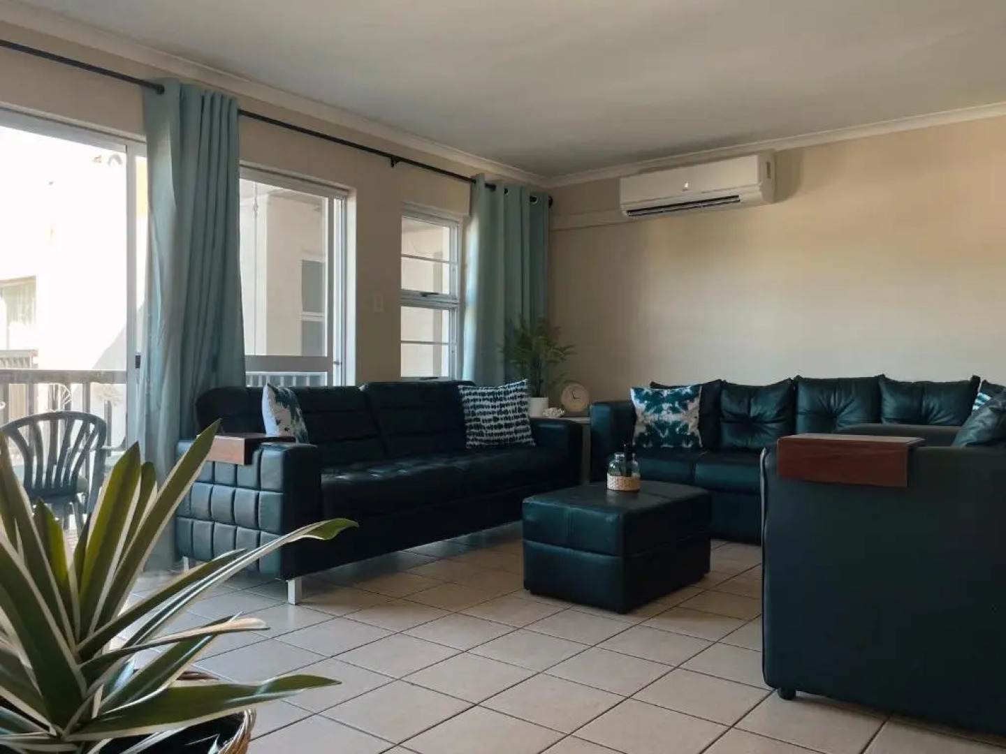 Waterfront 2 Bedroom Apartment