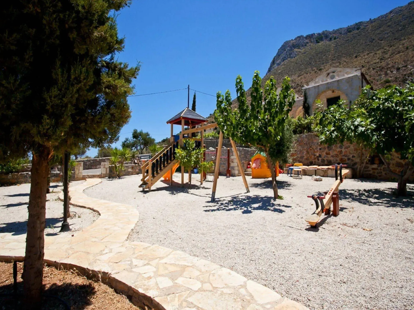 St. Georges Retreat Village