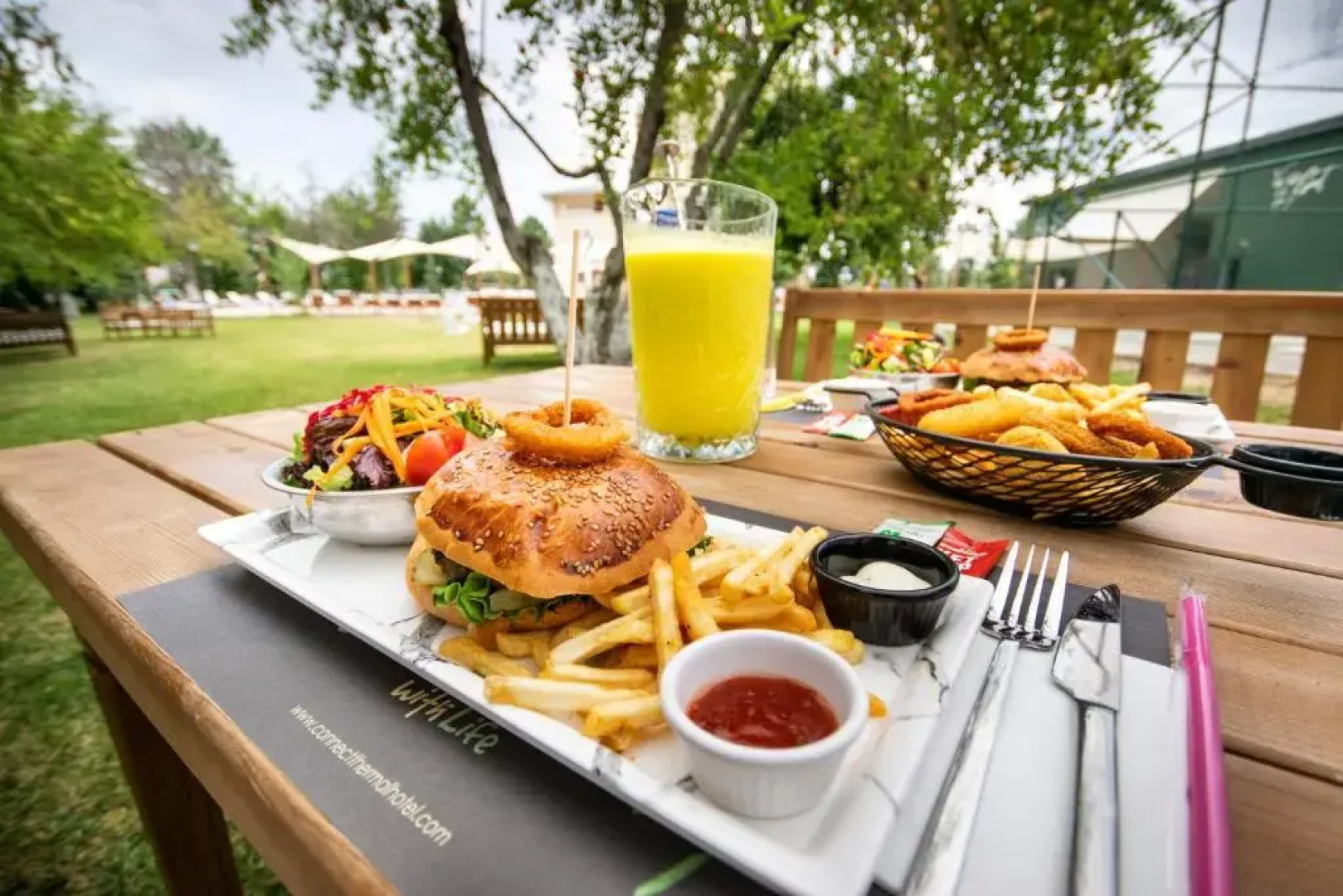 Connect Thermal Hotel