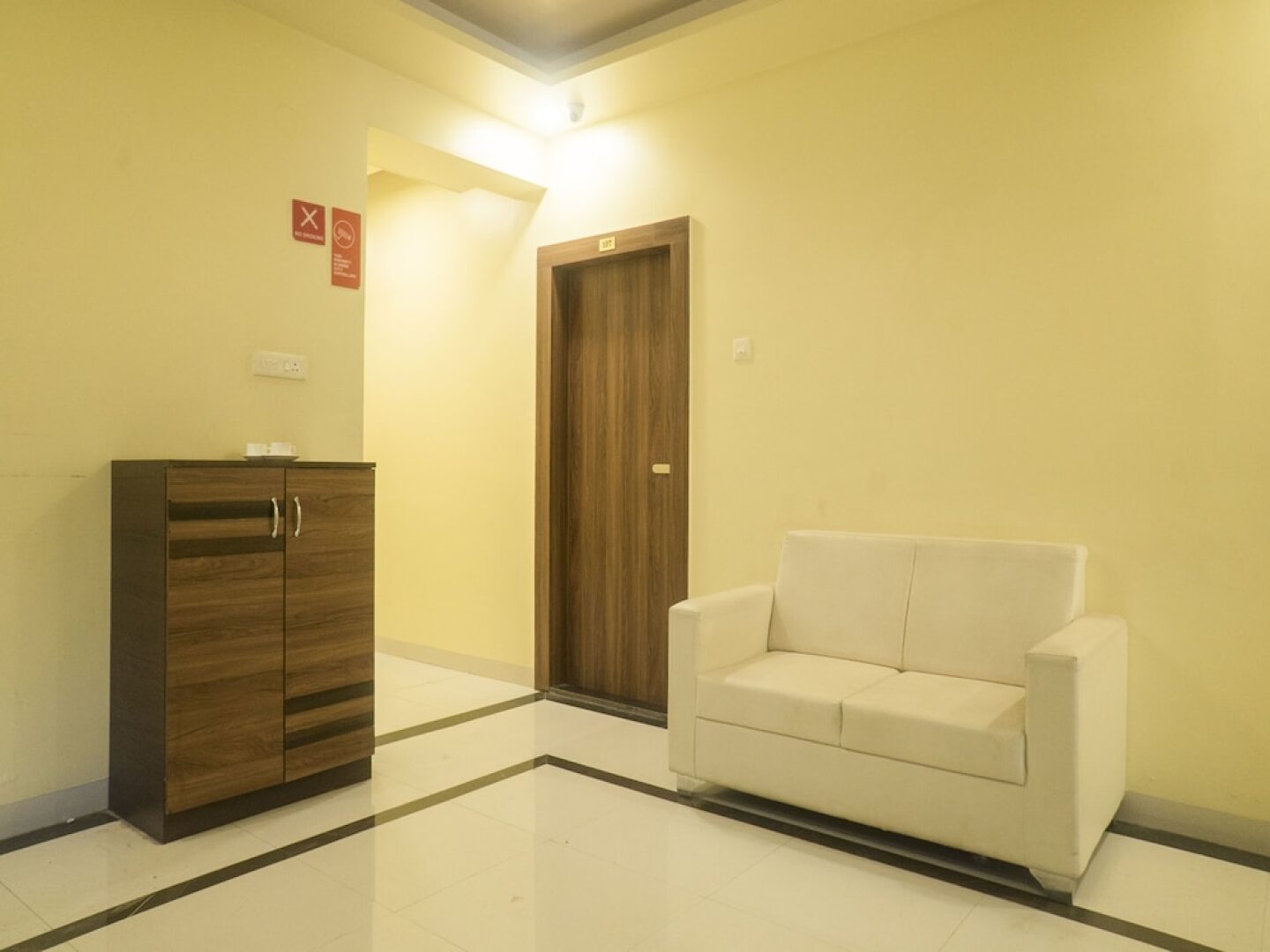 OYO 11597 Aditi Executive