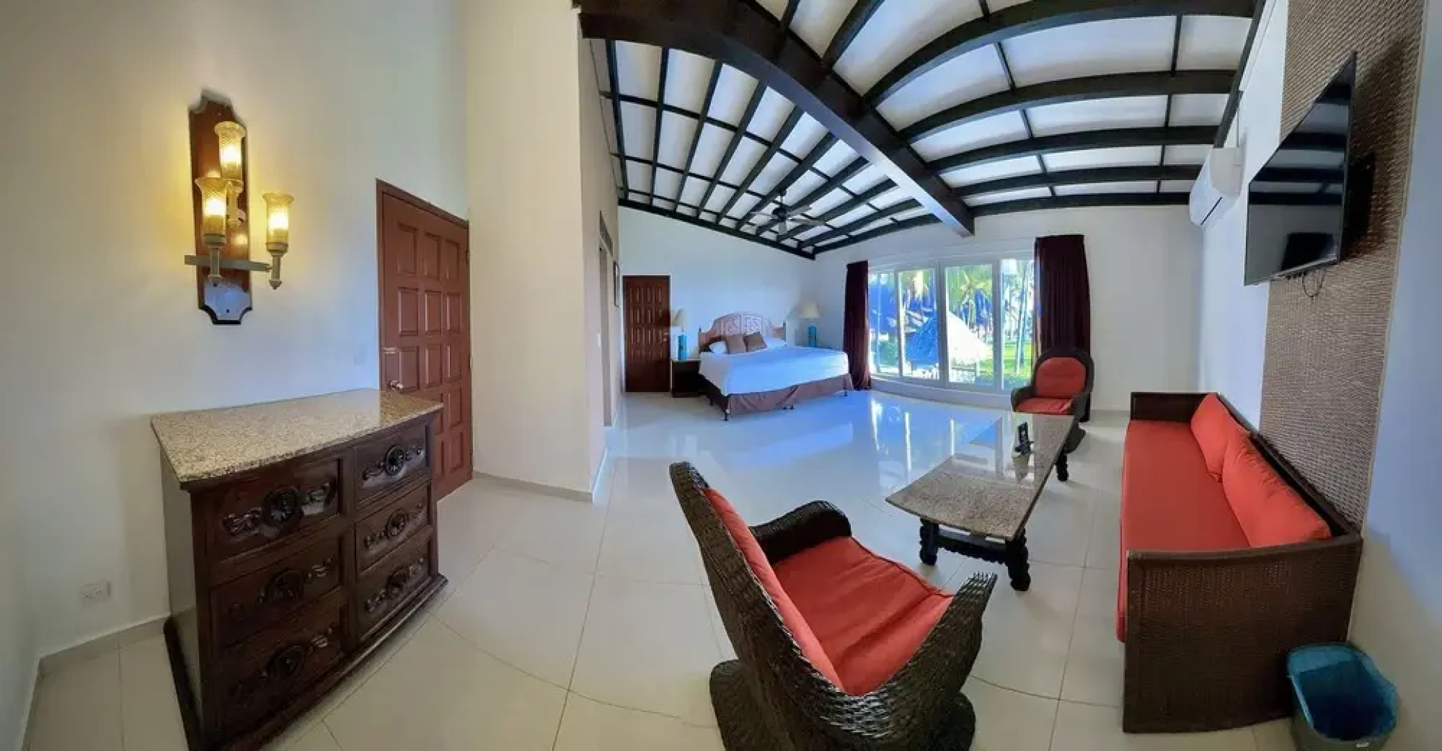 Hotel Tesoro Beach