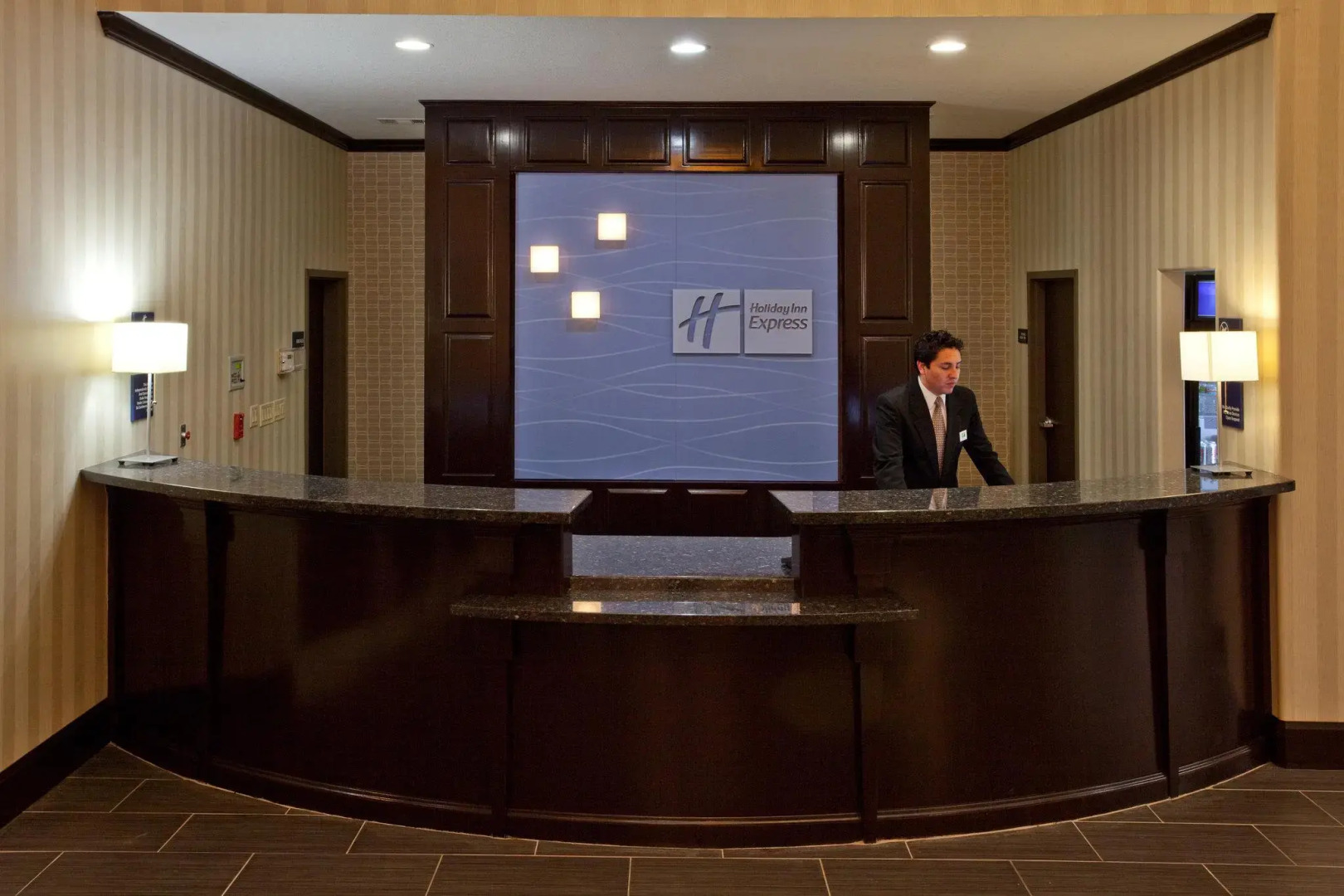 Holiday Inn Express & Suites Austin South-Buda by IHG
