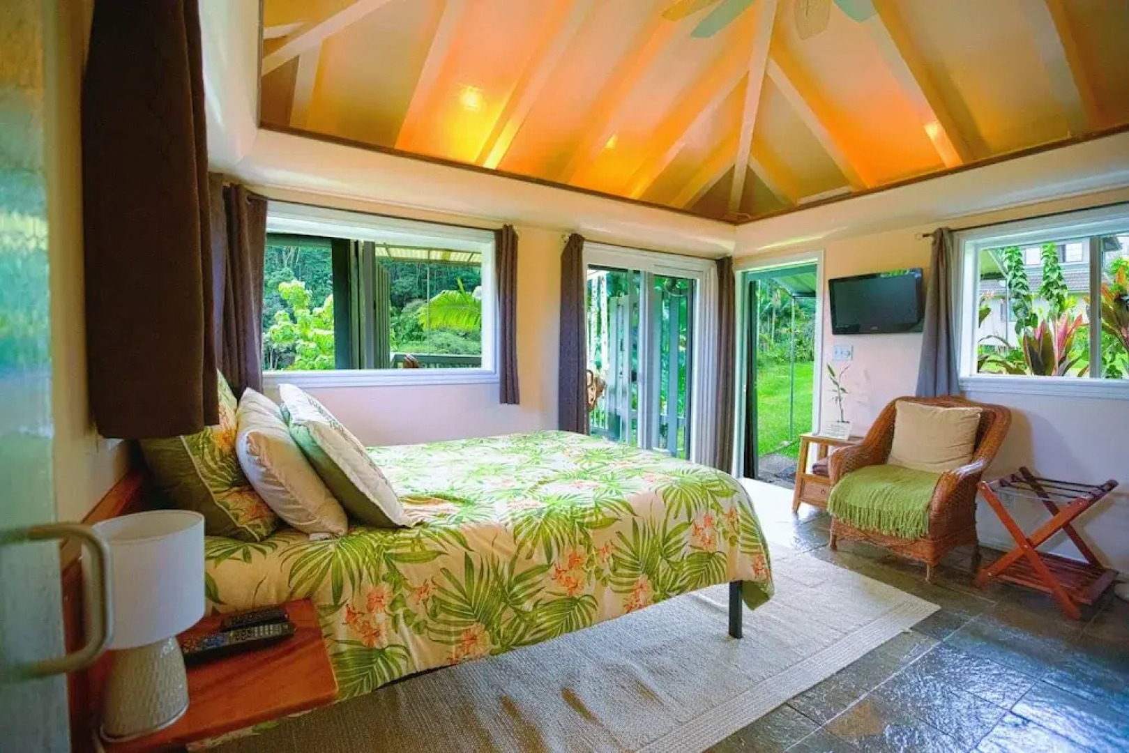 The Inn at Kulaniapia Falls