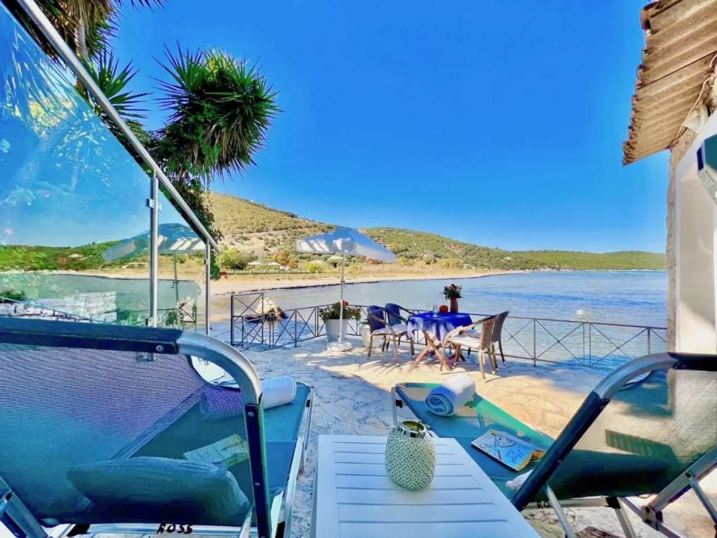 Apraos Beachfront Studio