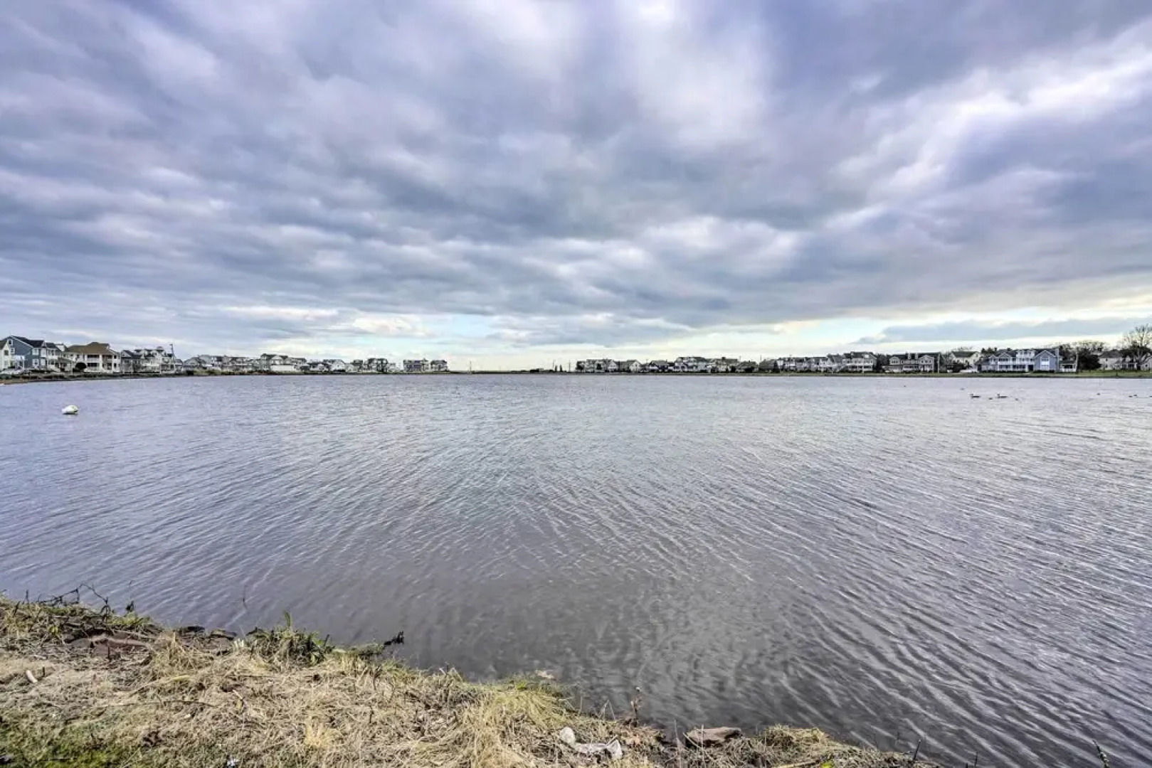 Belmar Cottage w/ Deck & Fire Pit!