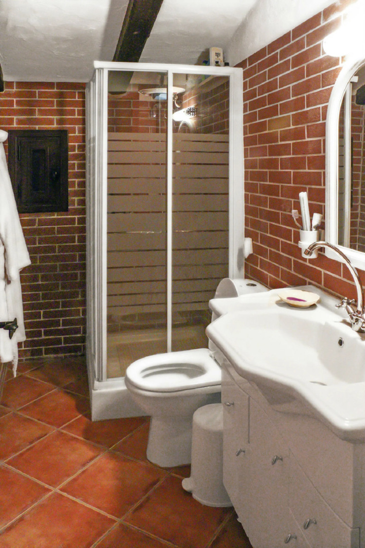 Ampelos Estate - The Studio