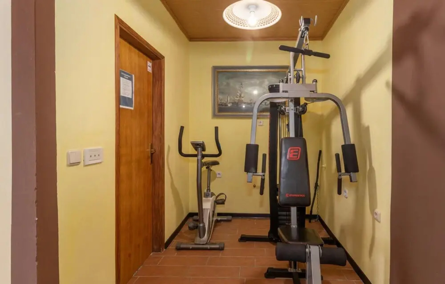 Beautiful Home in Donji Zagon With Wifi and 6 Bedrooms