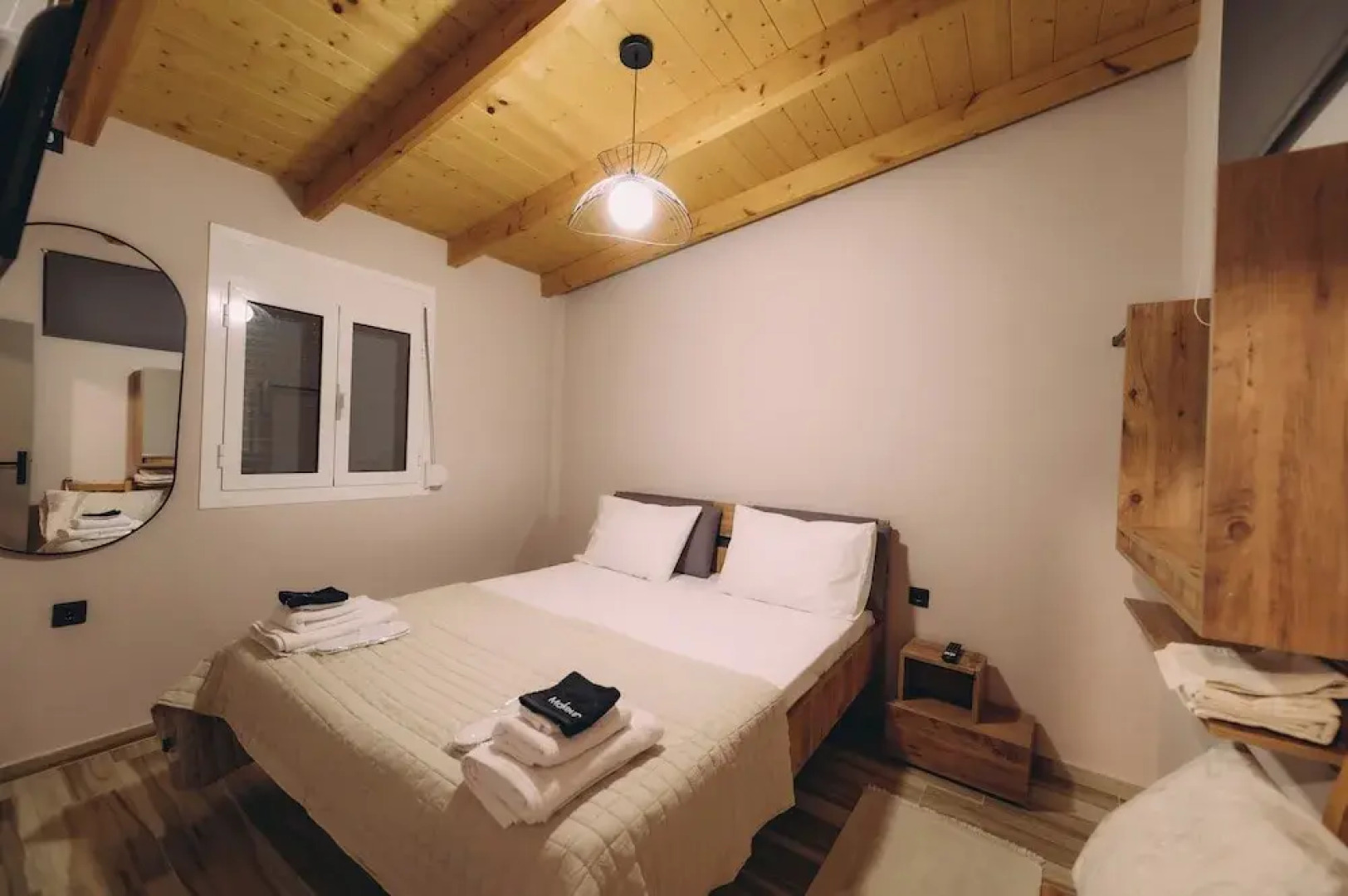 Sirens Luxury Apartments Palouki