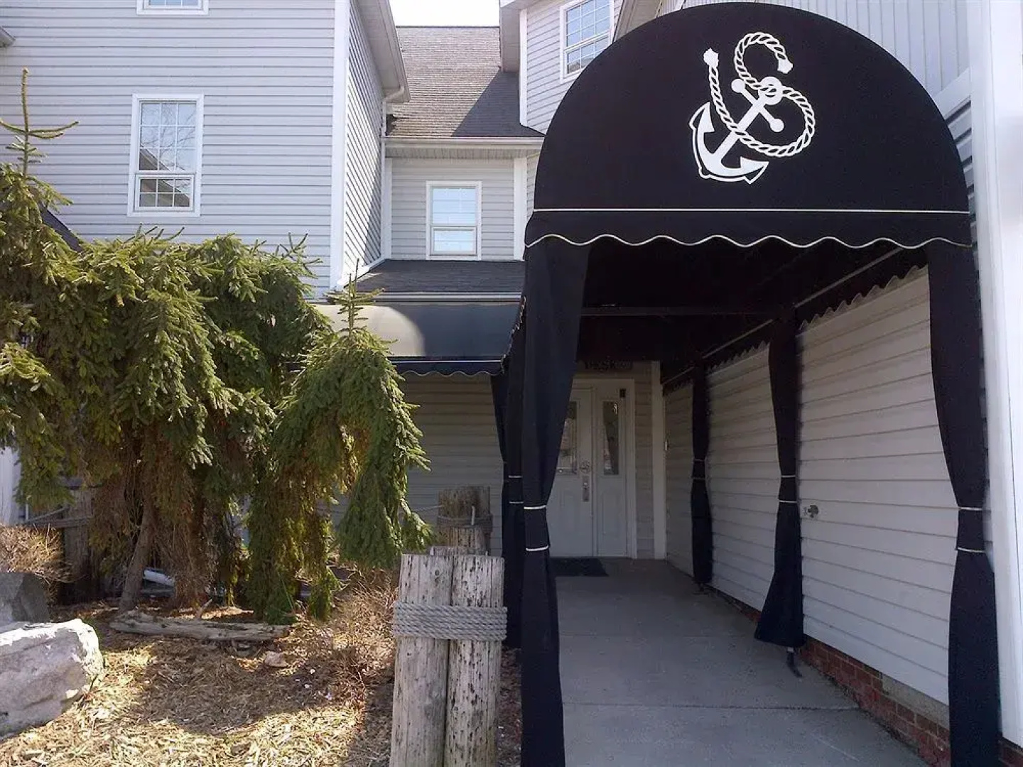 Seacliffe Inn