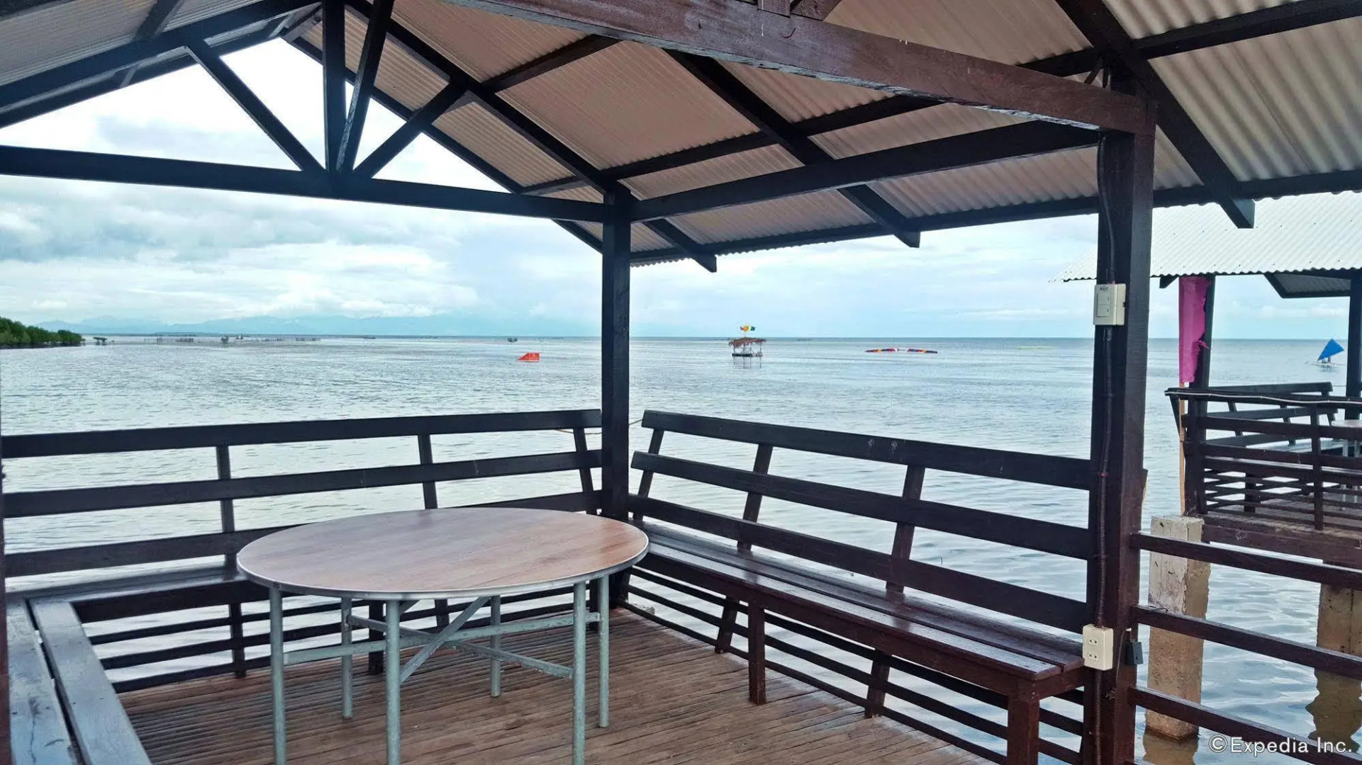 Palawan Seaview Resort