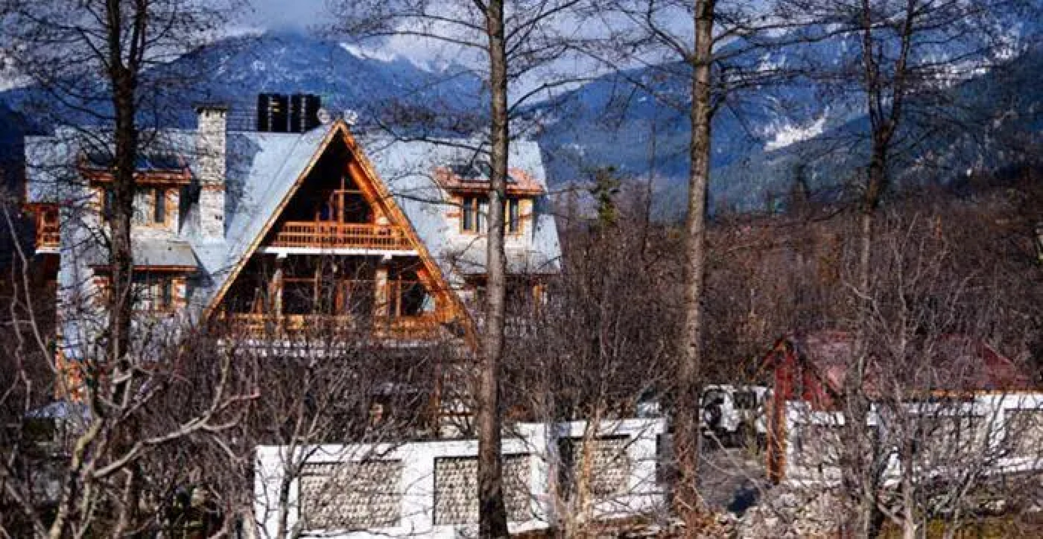 Orchard House by Aamod