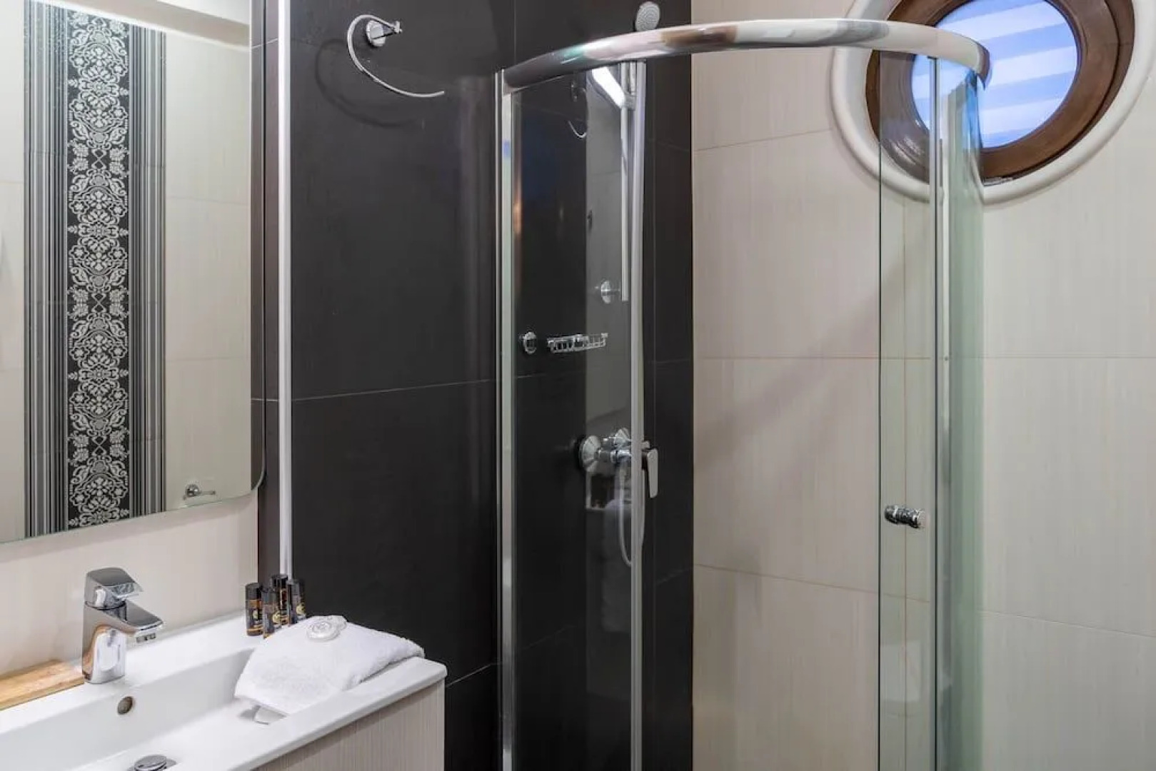 Olympus Terra Boutique Hotel