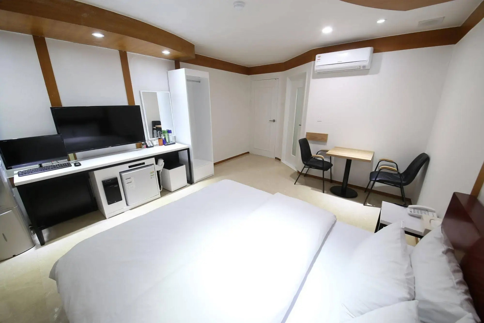 Abata Business Hotel