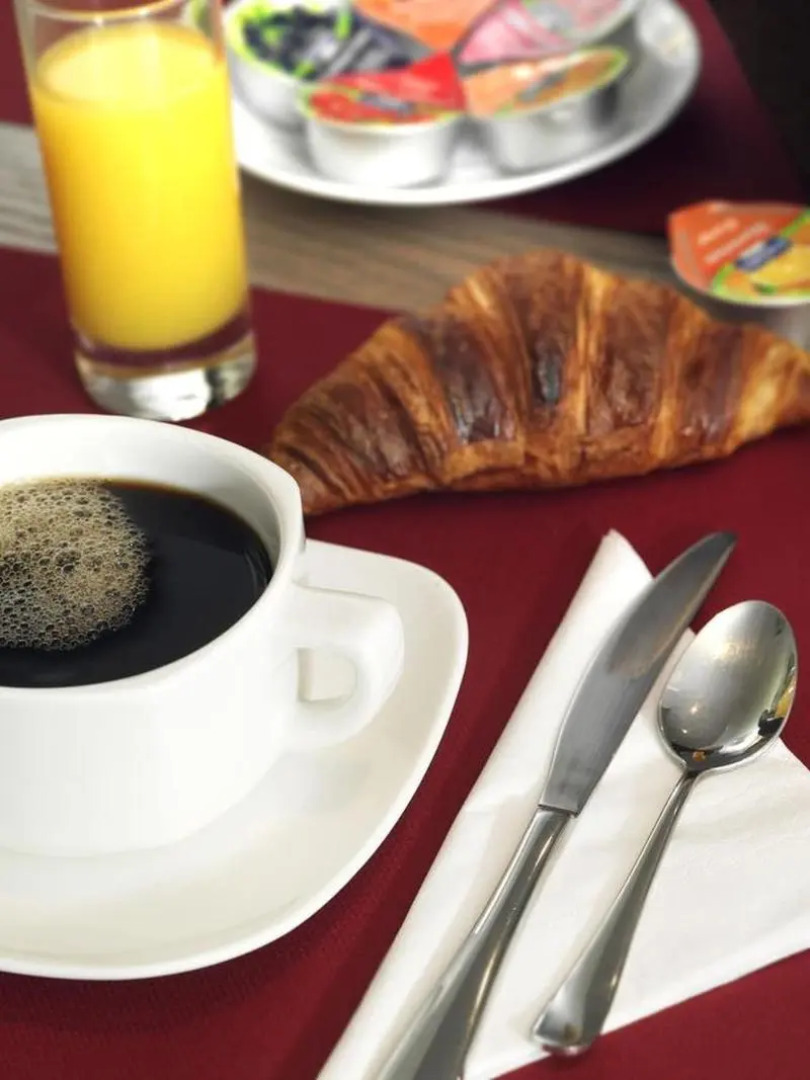 BRIT HOTEL Confort Le Revest Sainte Maxime