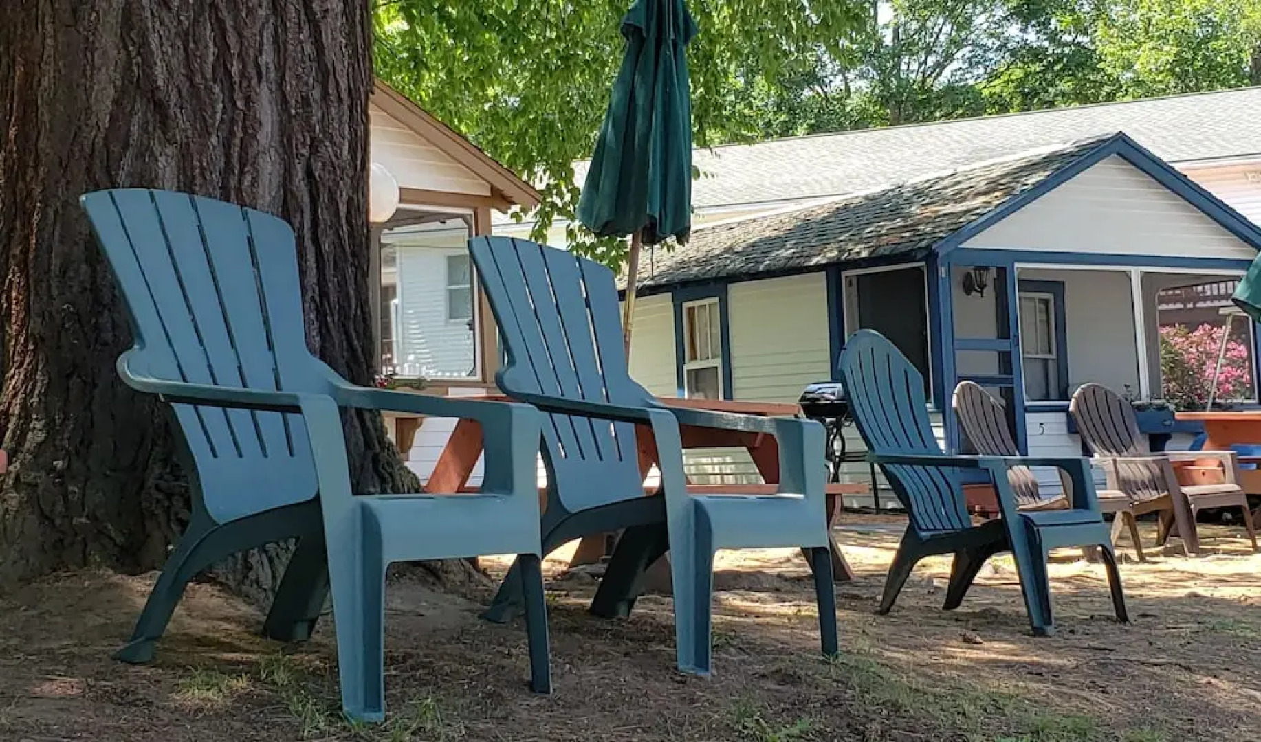 Weirs Beach Motel and Cottages