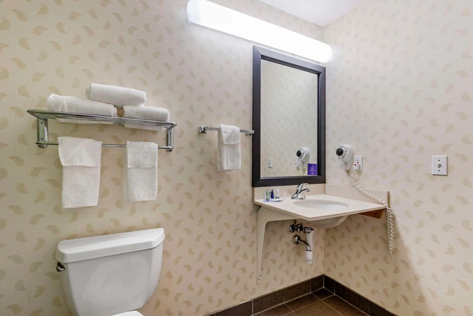 Sleep Inn & Suites Charles City