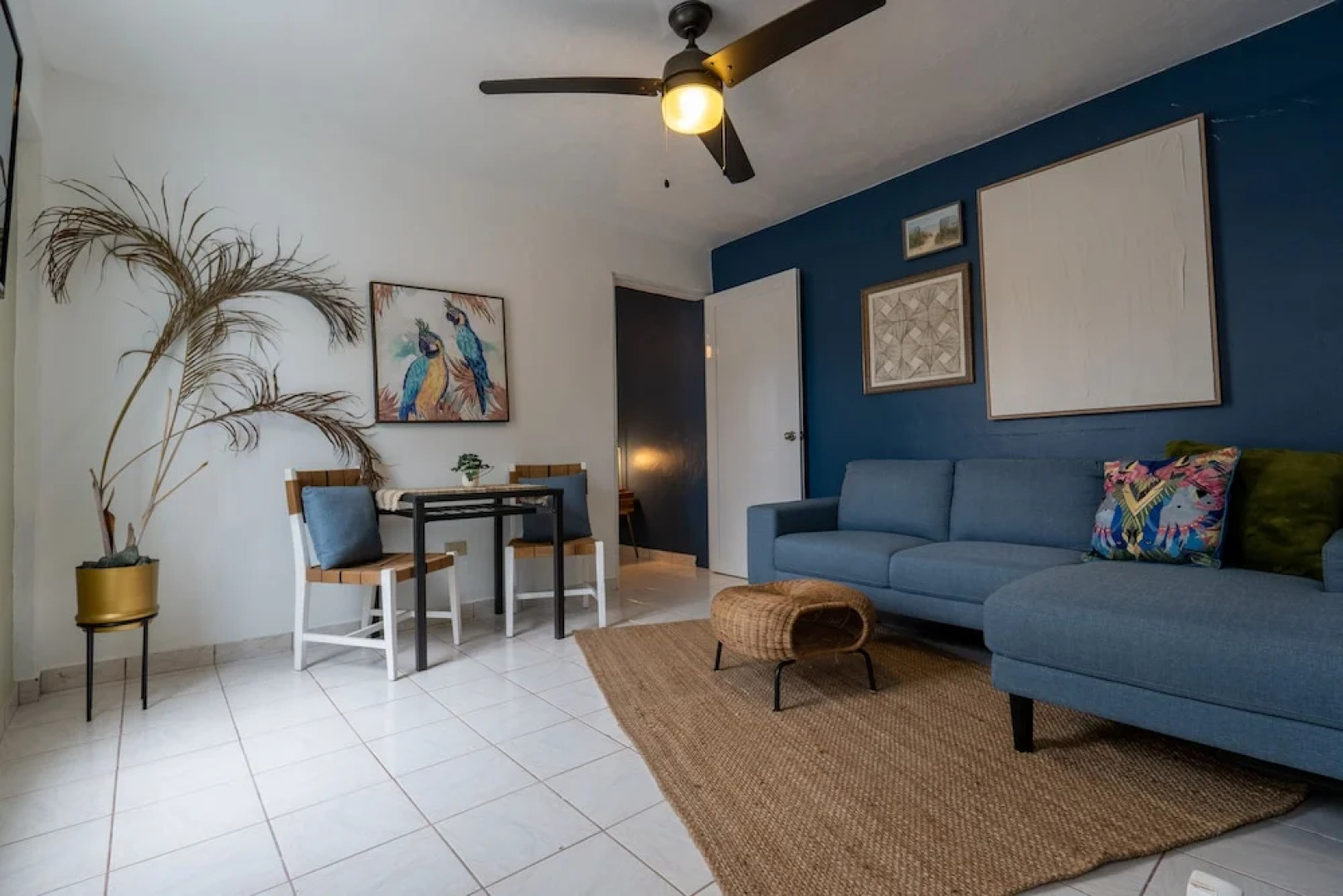 El Flamingo Beach Club