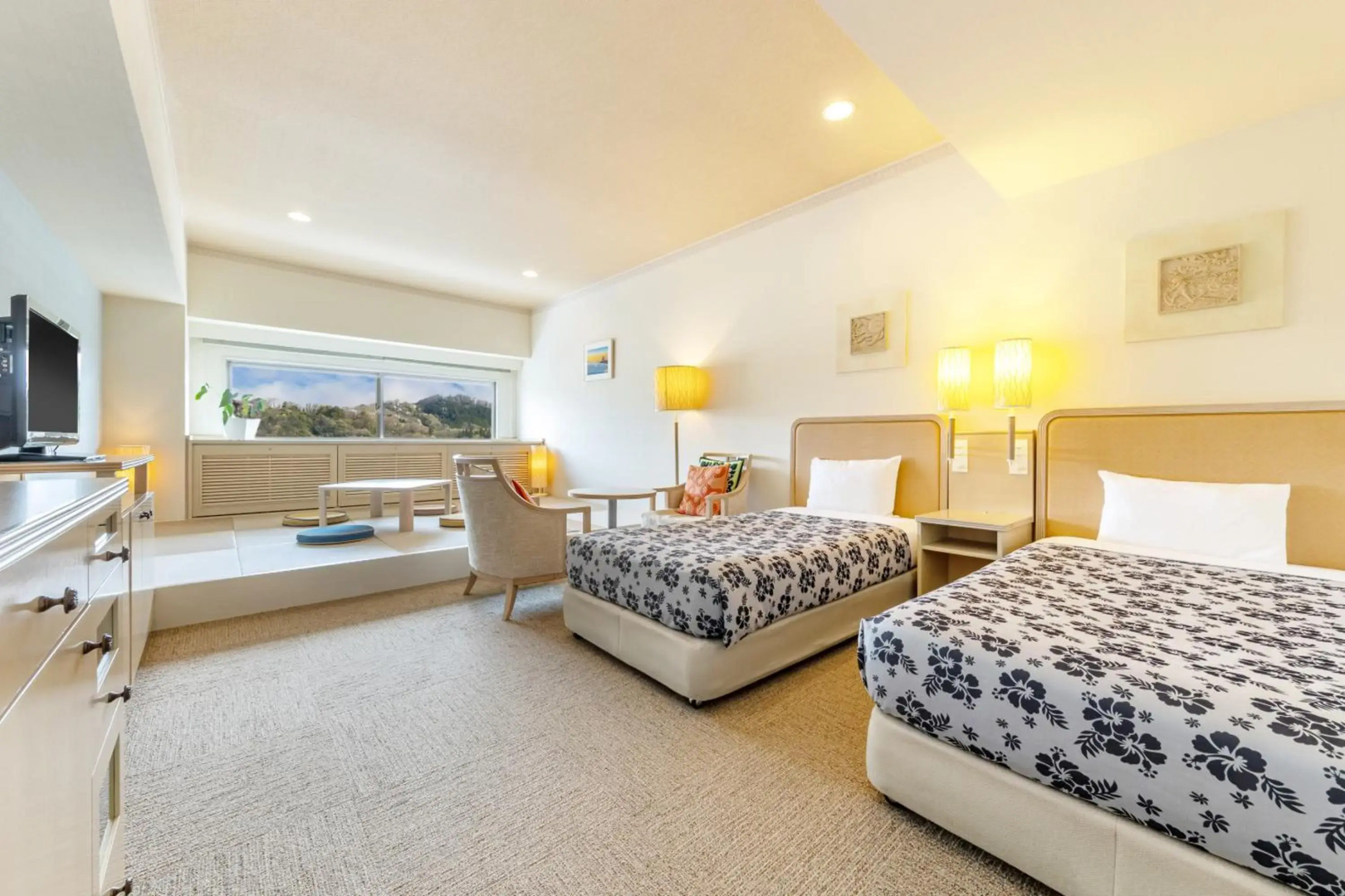 Spa Resort Hawaiians Monolith Tower