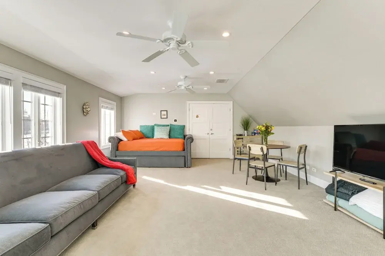 Bike & Kayak: Lakefront Prospect Heights Home