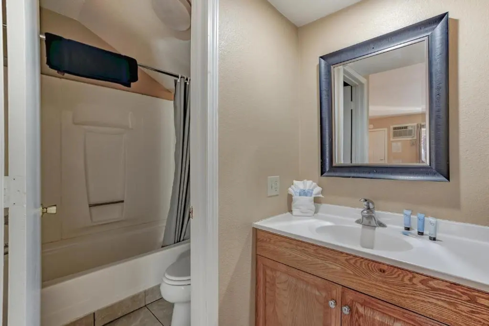 Shasta Pines Motel & Suites
