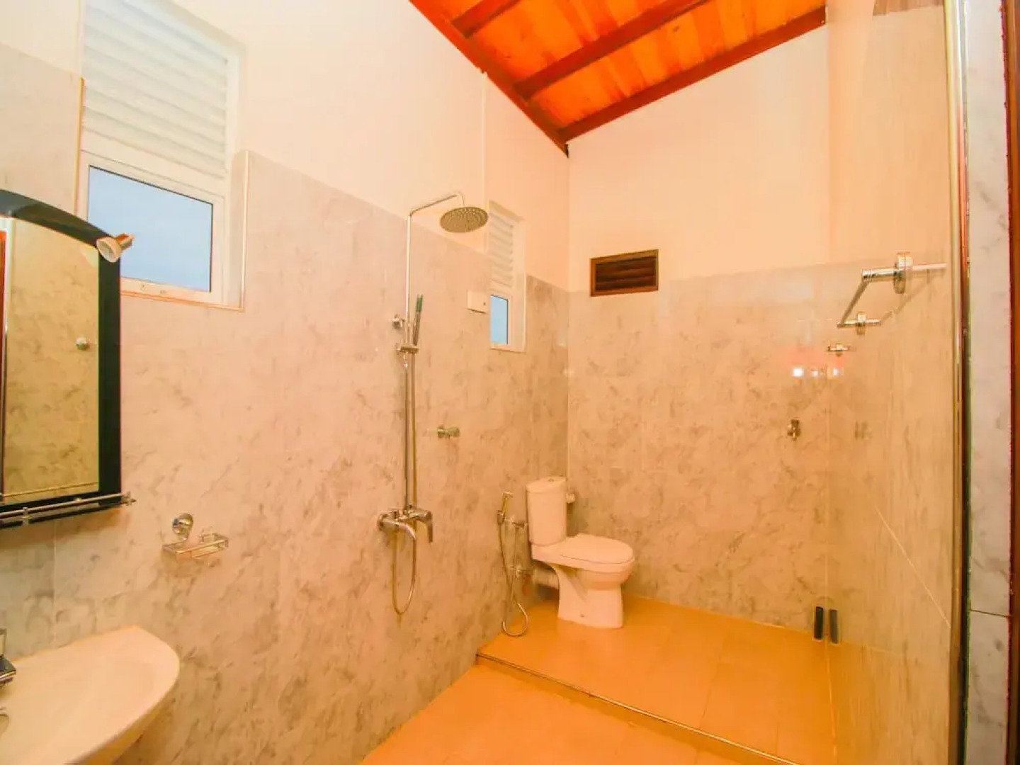 OYO 416 Onaro Beach View