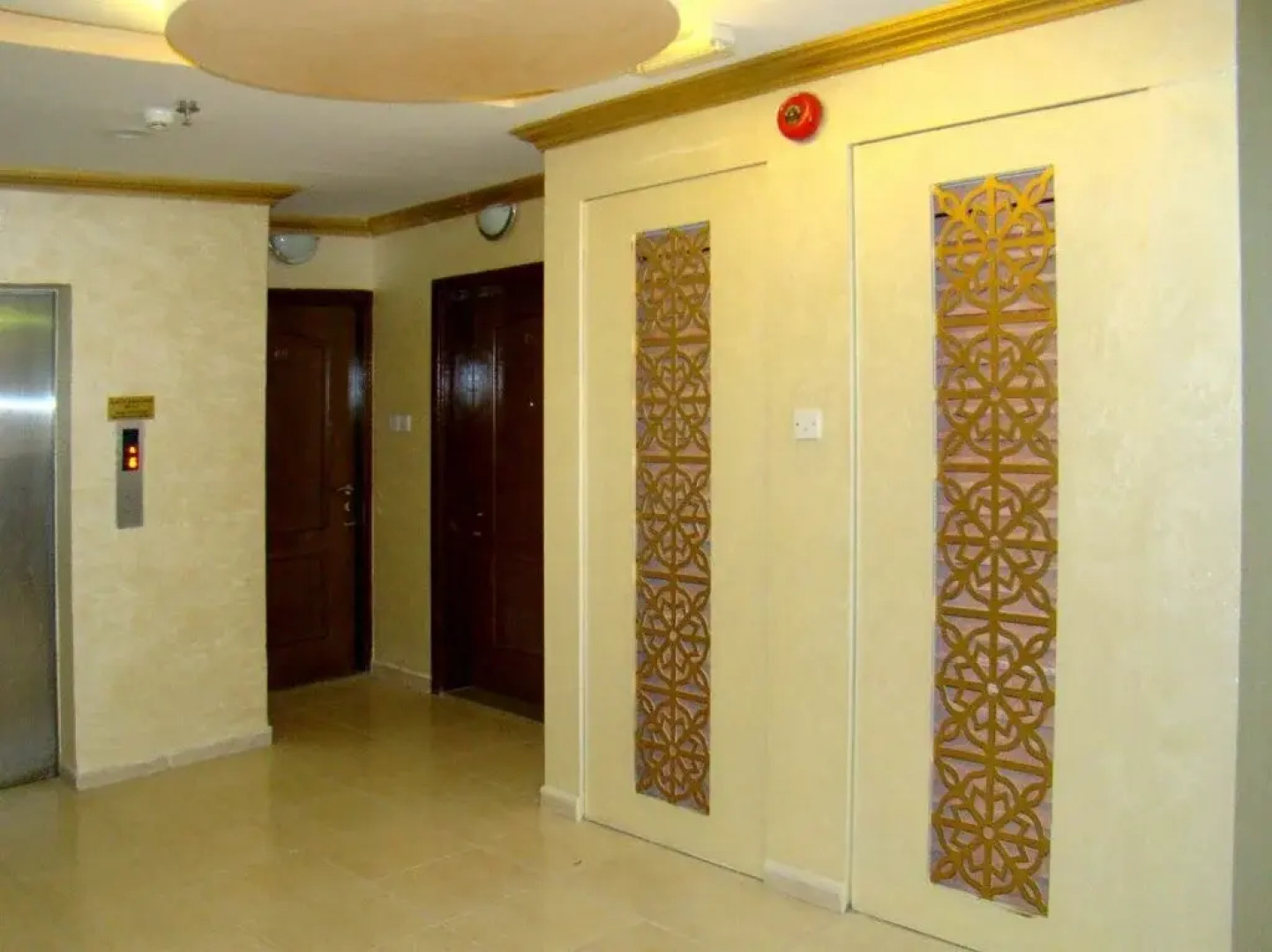 Queen Inn Hotel Apartments