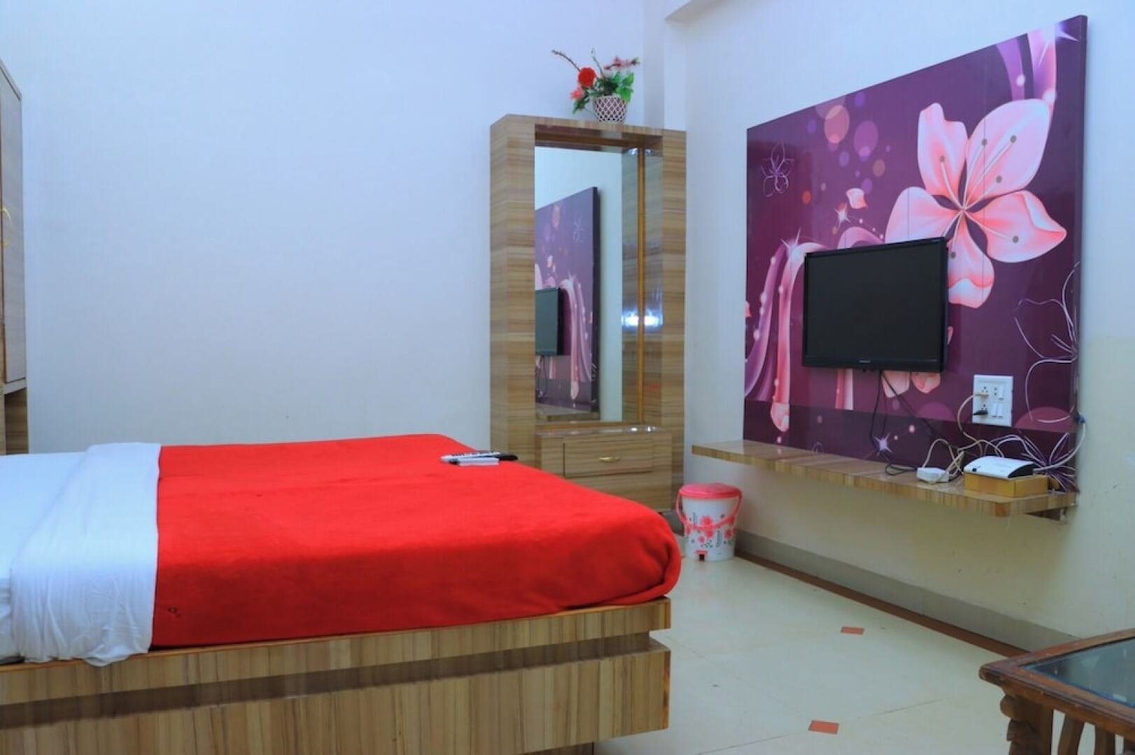 Mayura Lodge Residency