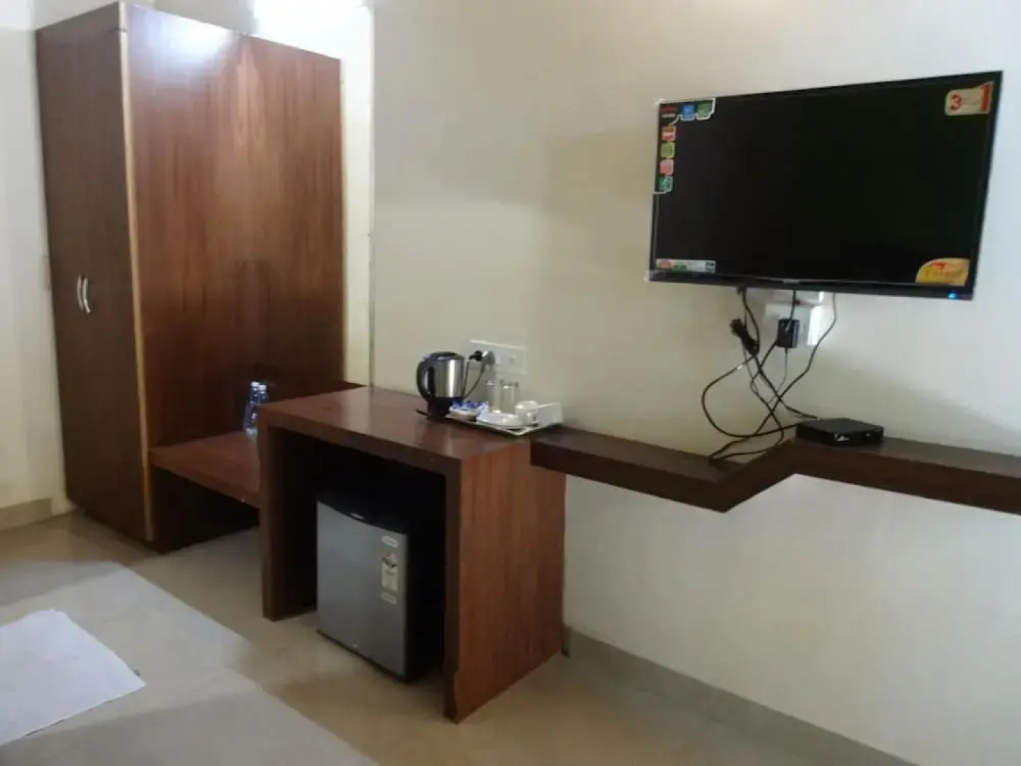 Holiday Inn Beach Resort