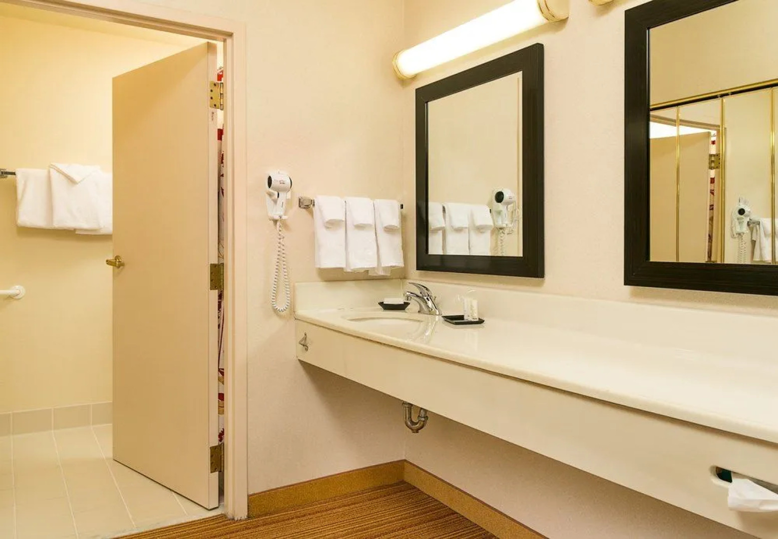 Courtyard Kansas City East/Blue Springs