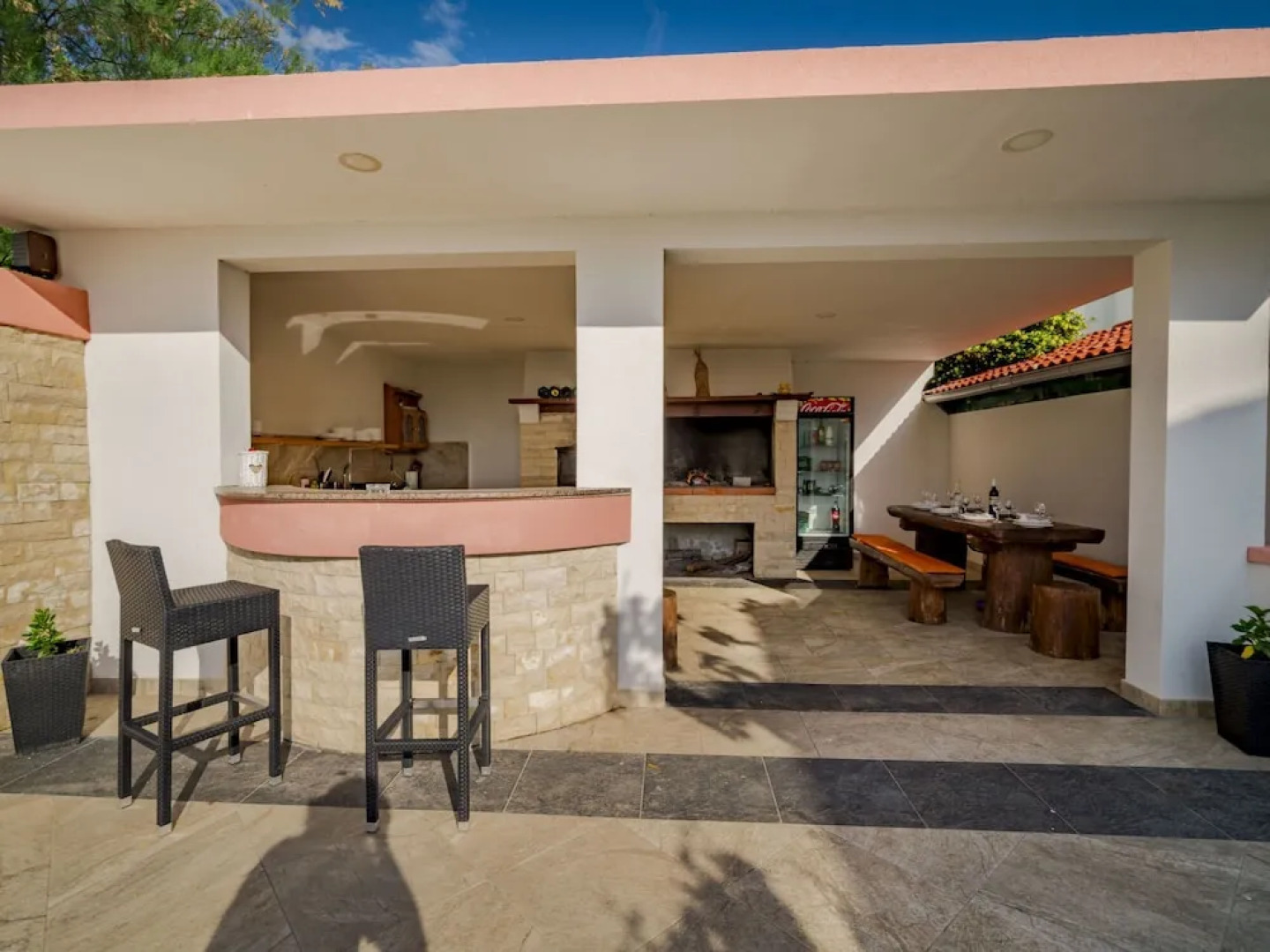 Melandura Dinji ka in Dinji ka