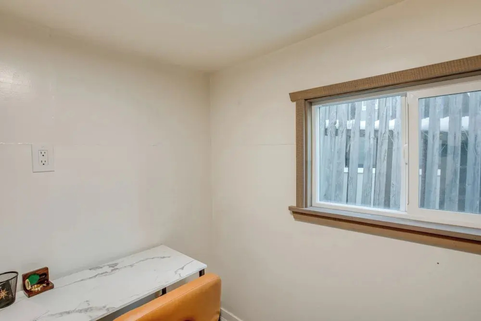 Walk to Beach: Dog-friendly Cabin in Glenbrook!