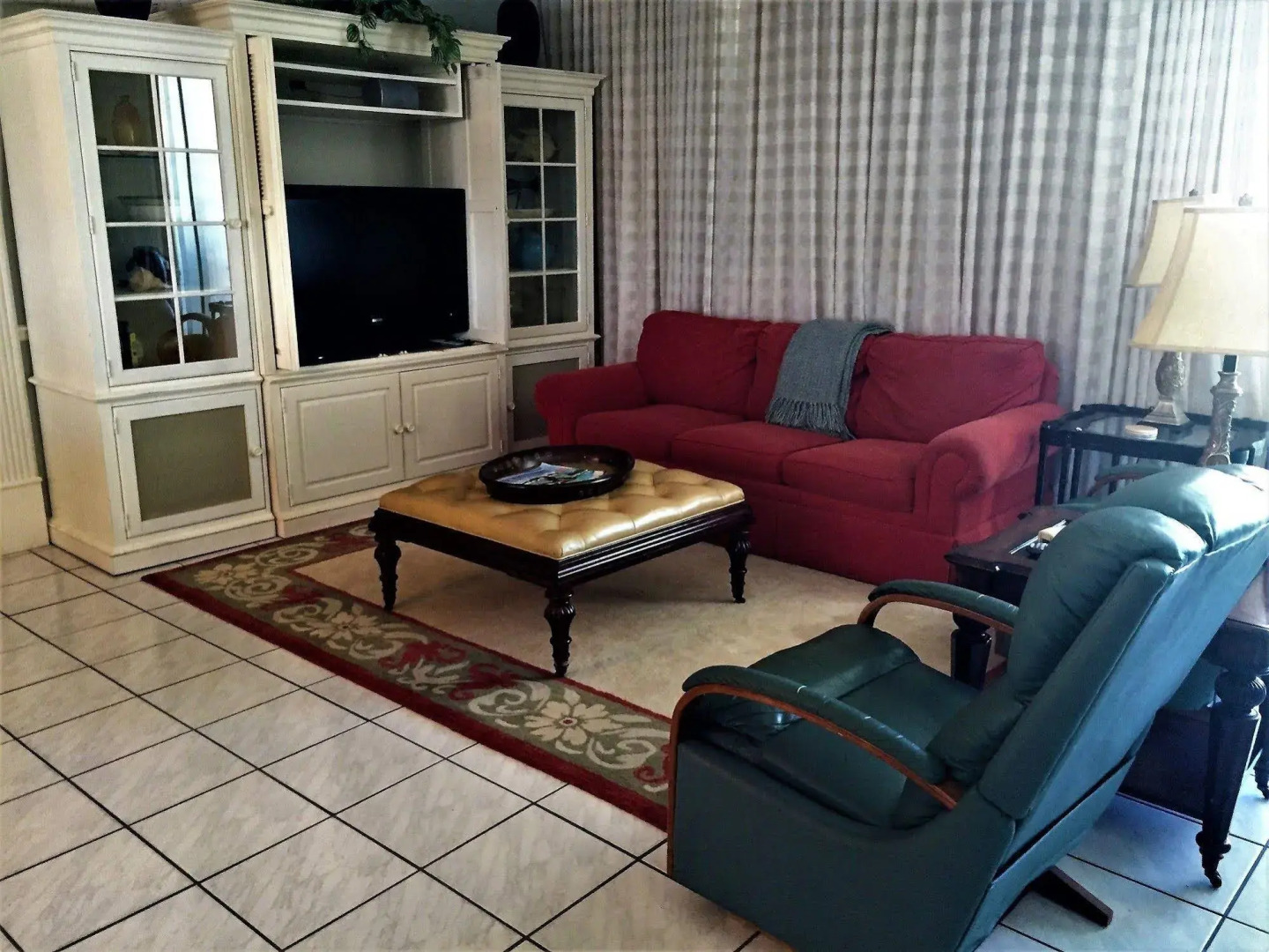 Shoreline Towers by Holiday Isle