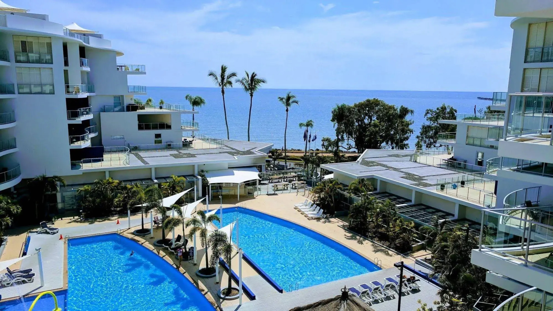 Pier Resort Apartments